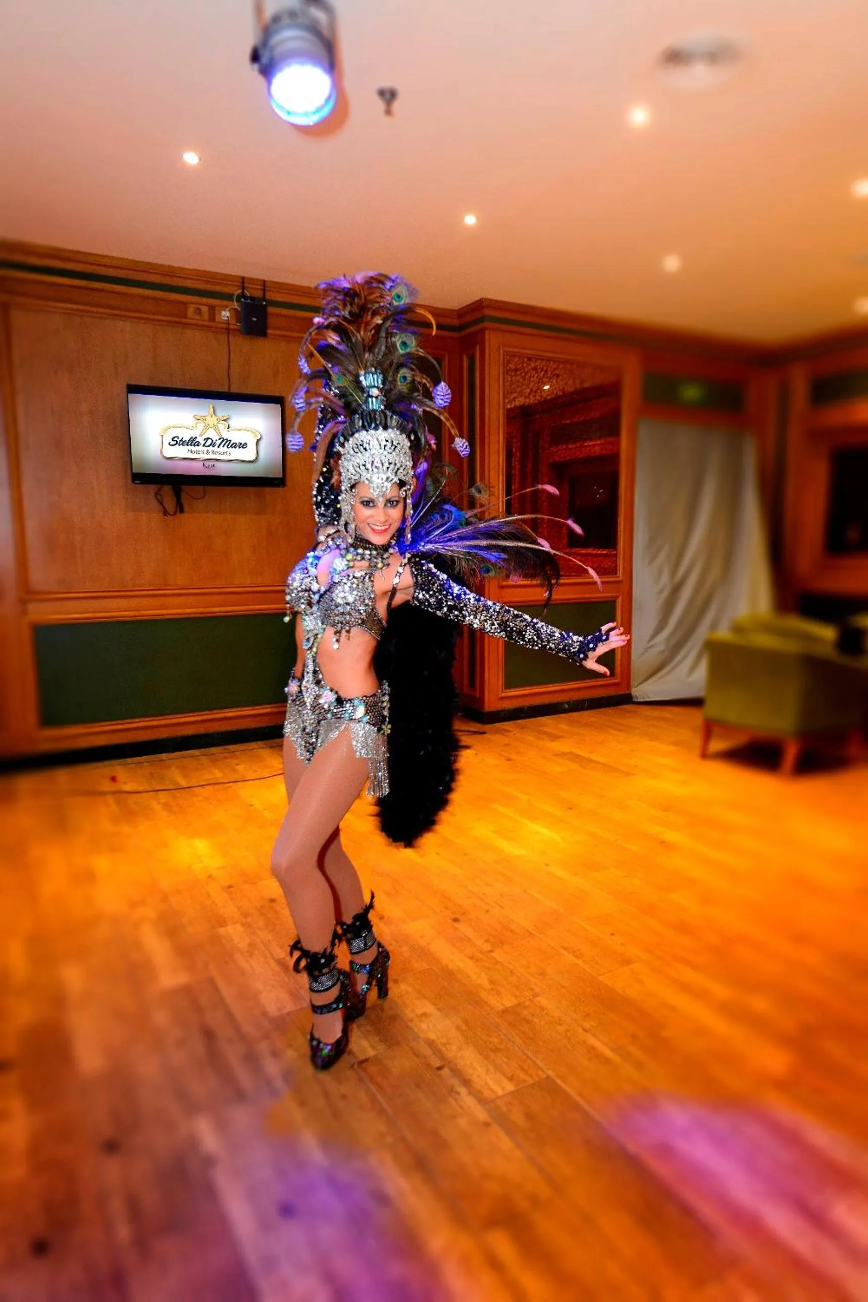 Nightclub / DJ in Stella Di Mare Beach Hotel & Spa