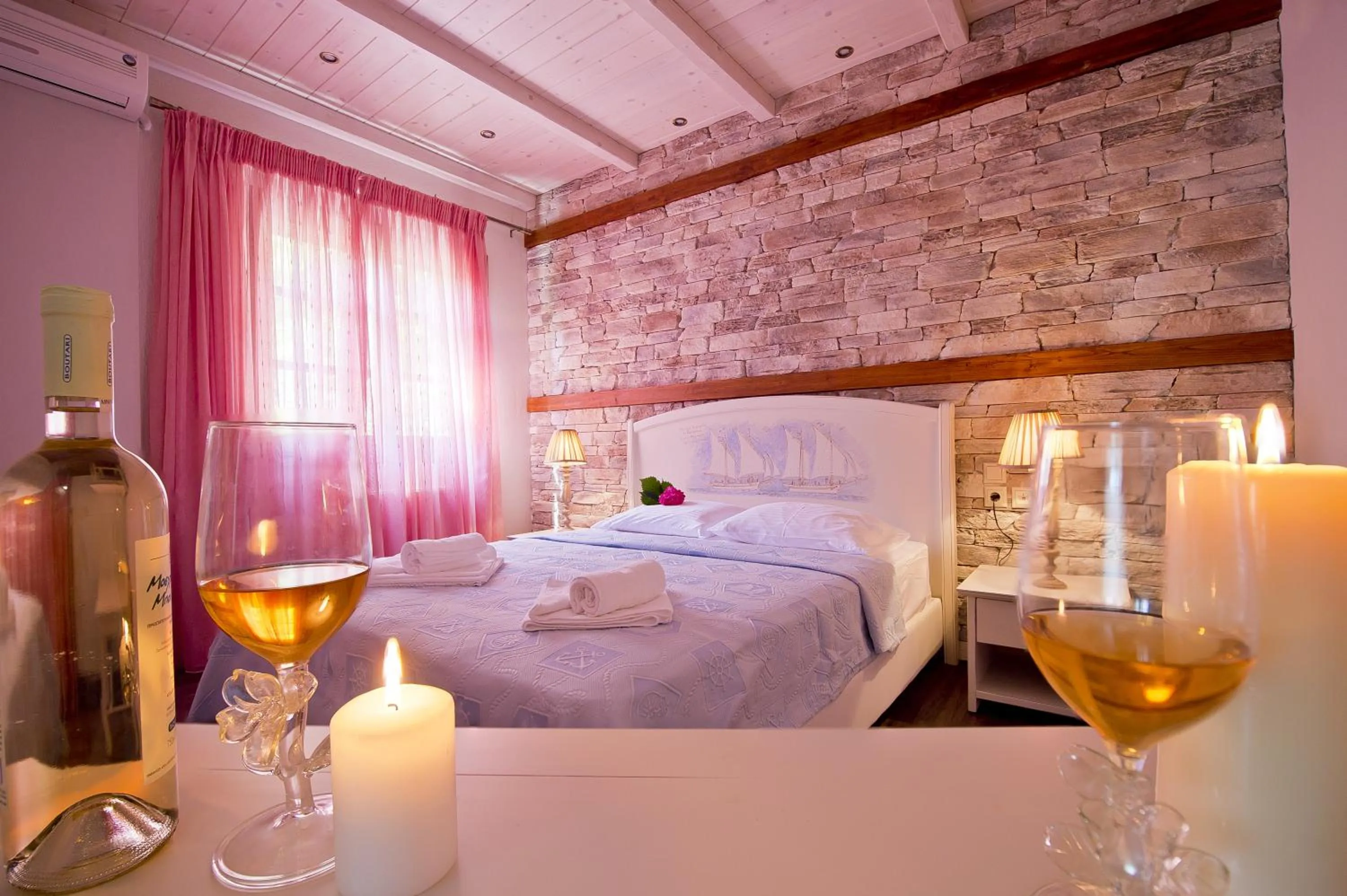 Day, Bed in Flamingo Hotel Pelion - Seaside Superior Studios & Suites