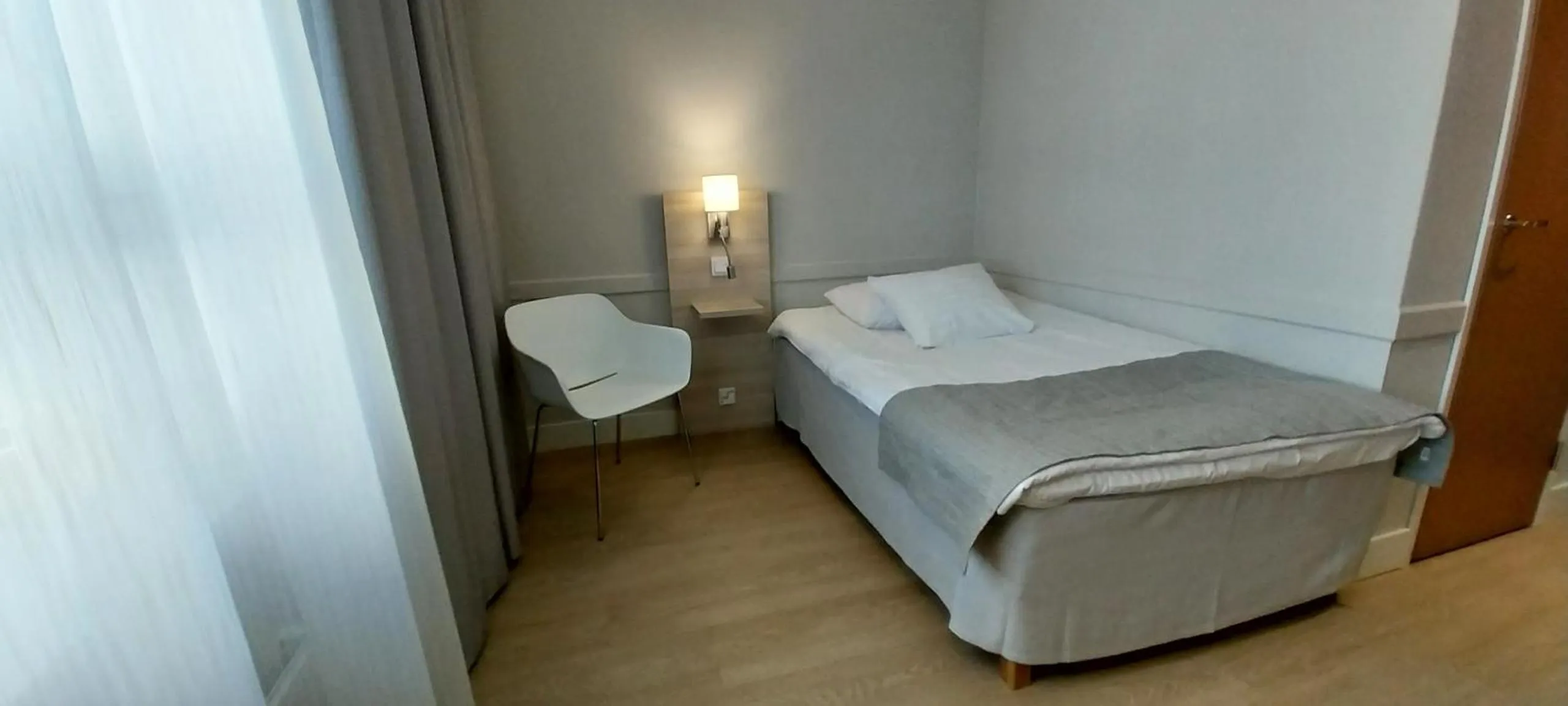 Bedroom, Bed in Kauppahotelli