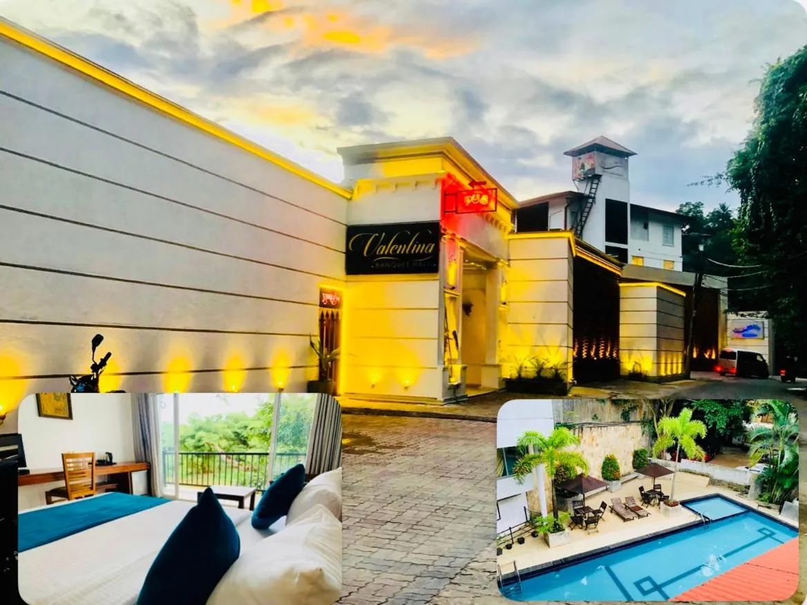 Property building in Hotel Gangaaddara