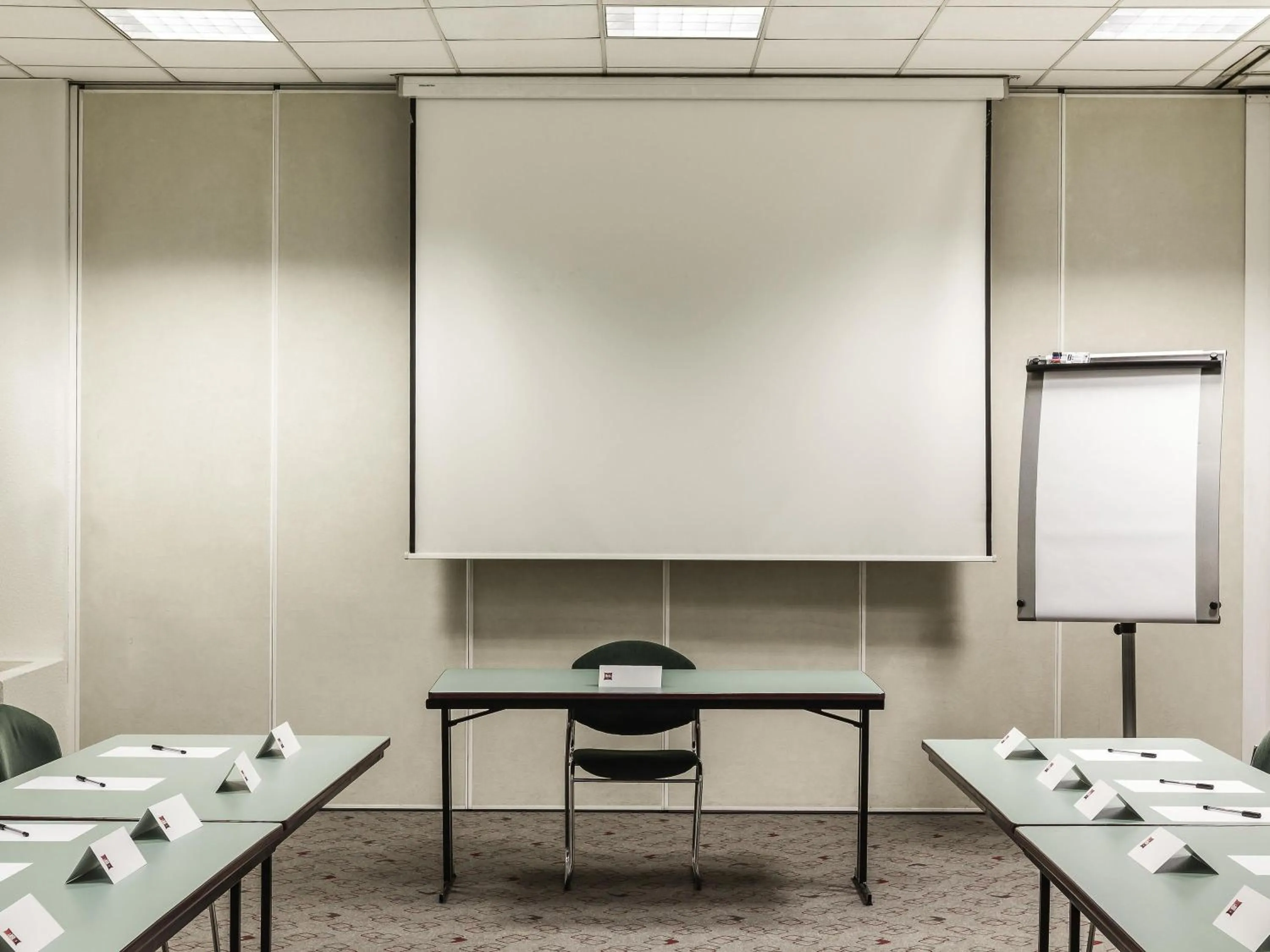 Meeting/conference room in Hotel Ibis Coimbra Centro