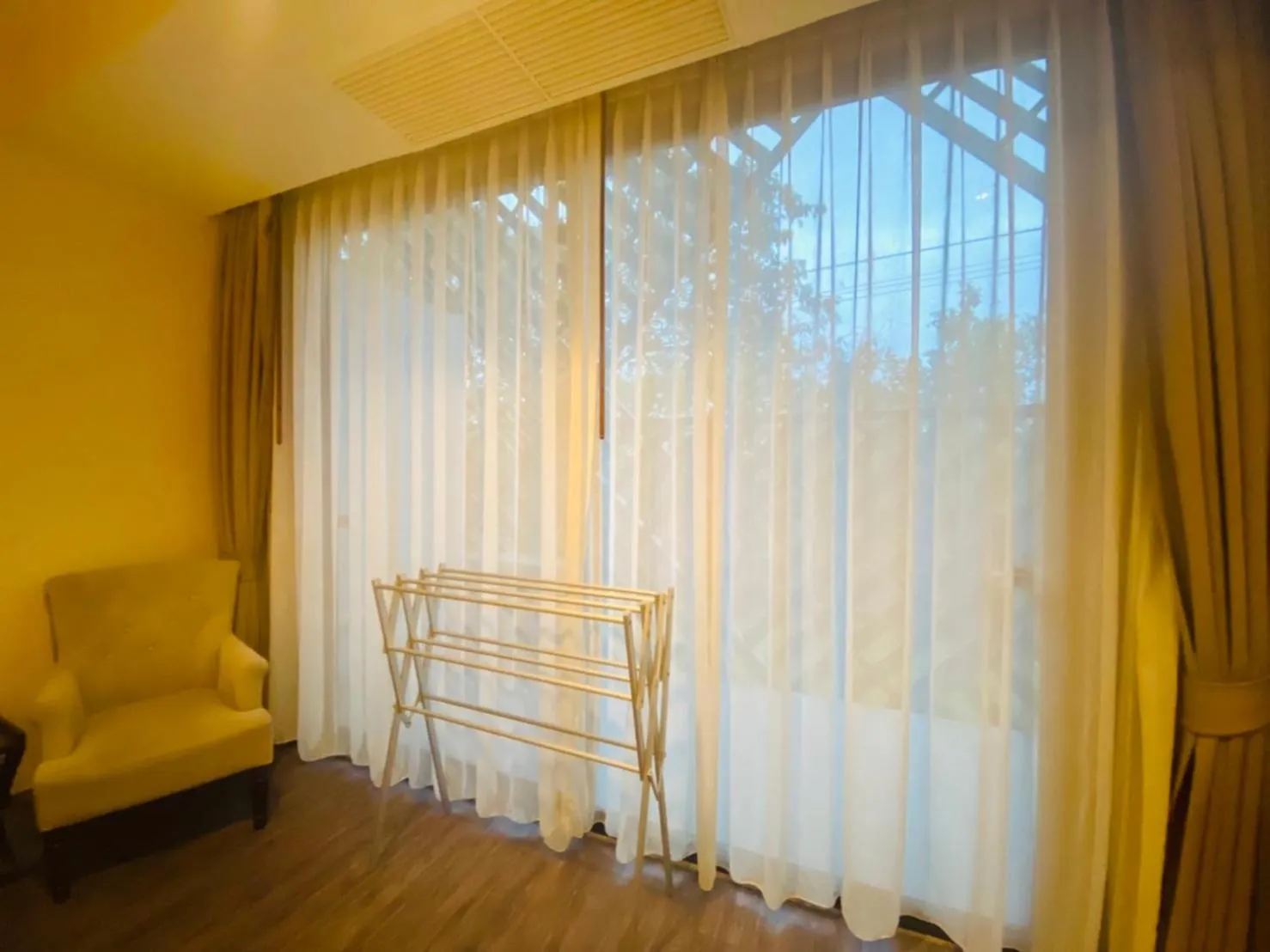 Photo of the whole room in Rimkhobfa Urban Resort