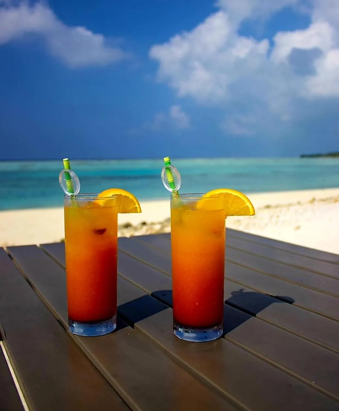 Drinks in Beachfront Studio Apartment Bat Yam 412