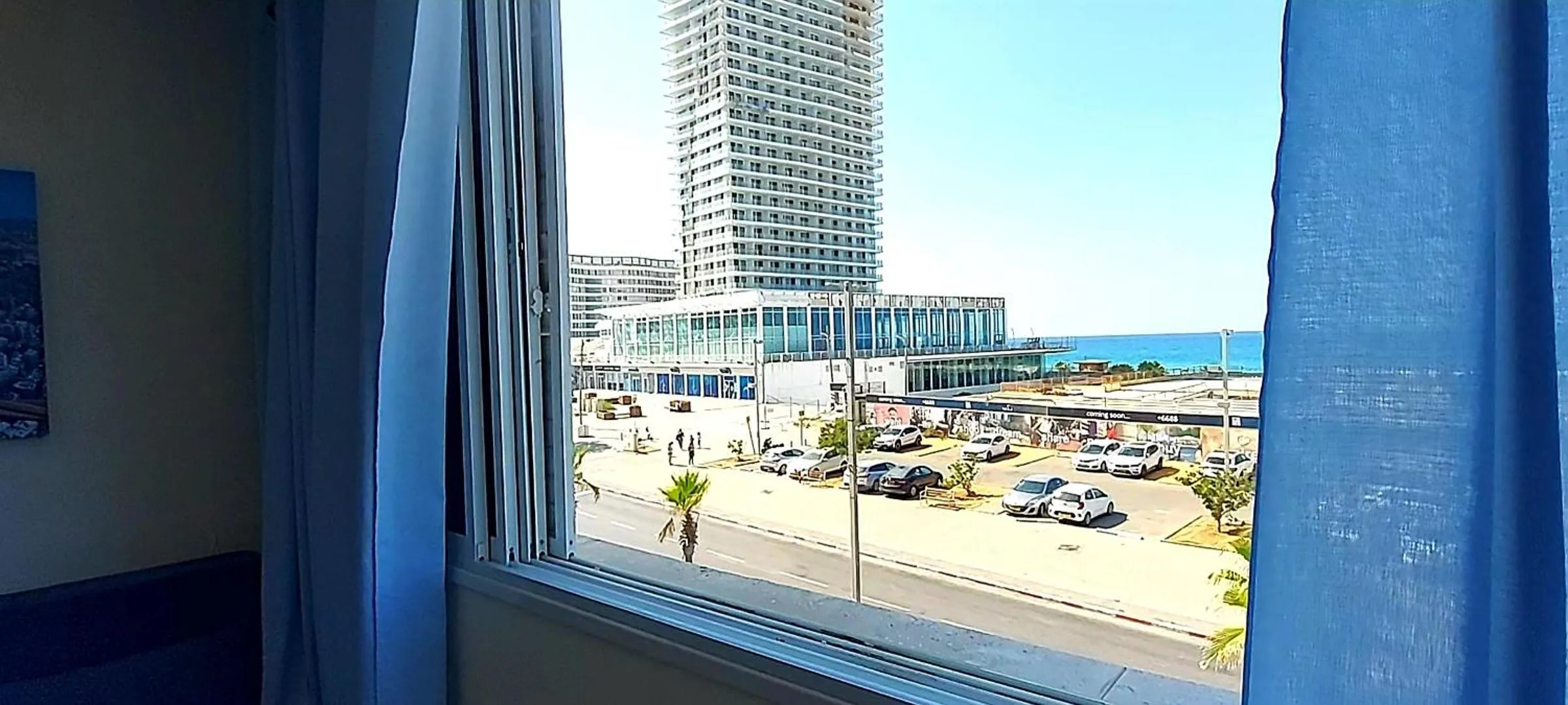 Day in Beachfront Studio Apartment Bat Yam 412