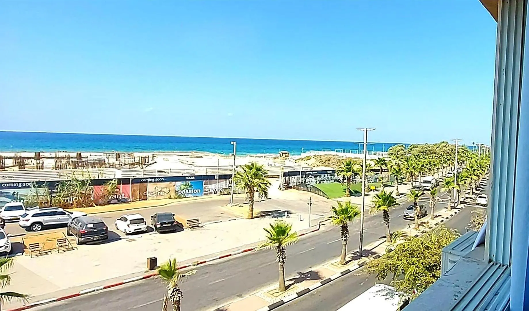 Neighbourhood in Beachfront Studio Apartment Bat Yam 412
