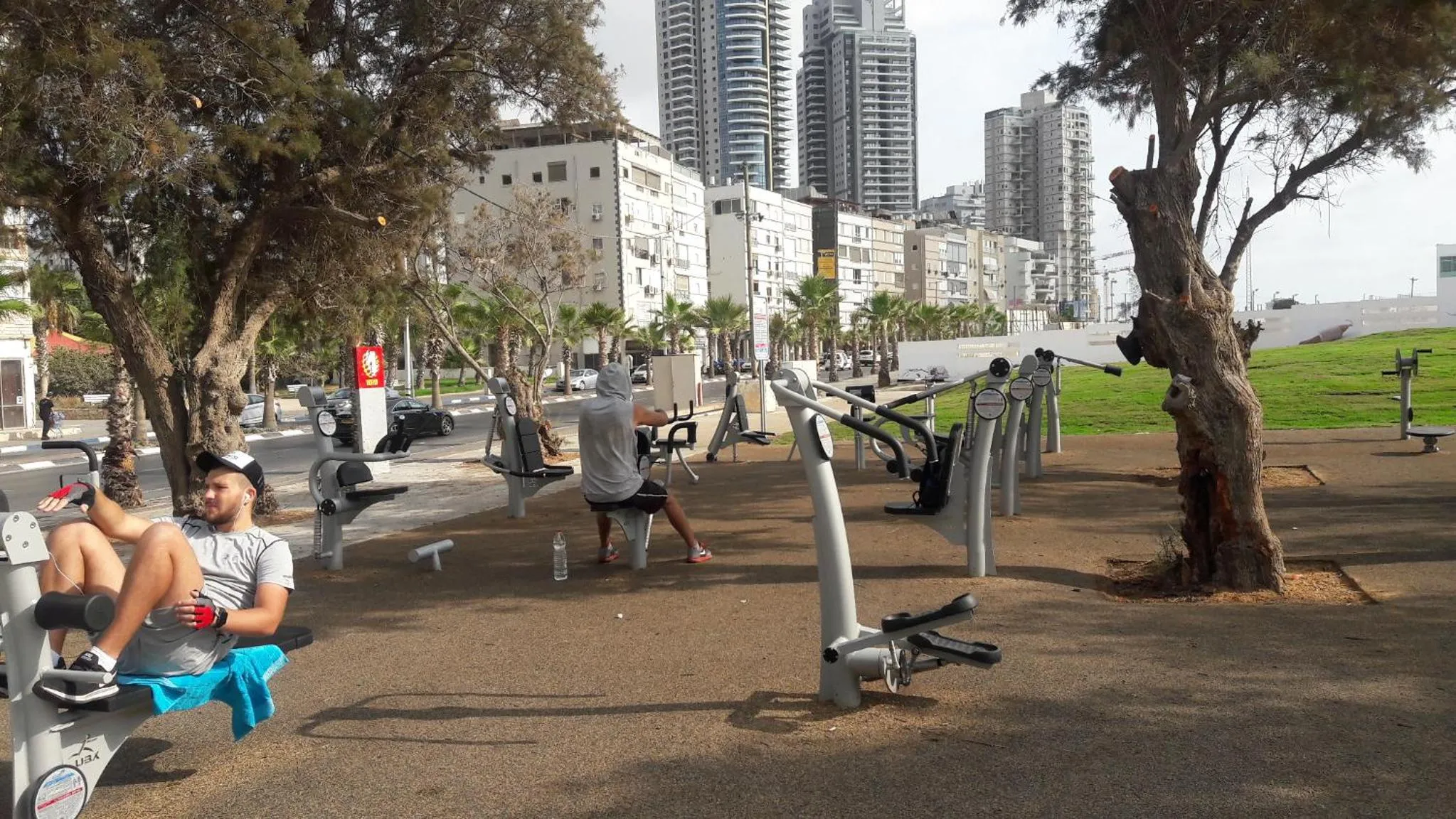 Activities in Beachfront Studio Apartment Bat Yam 412
