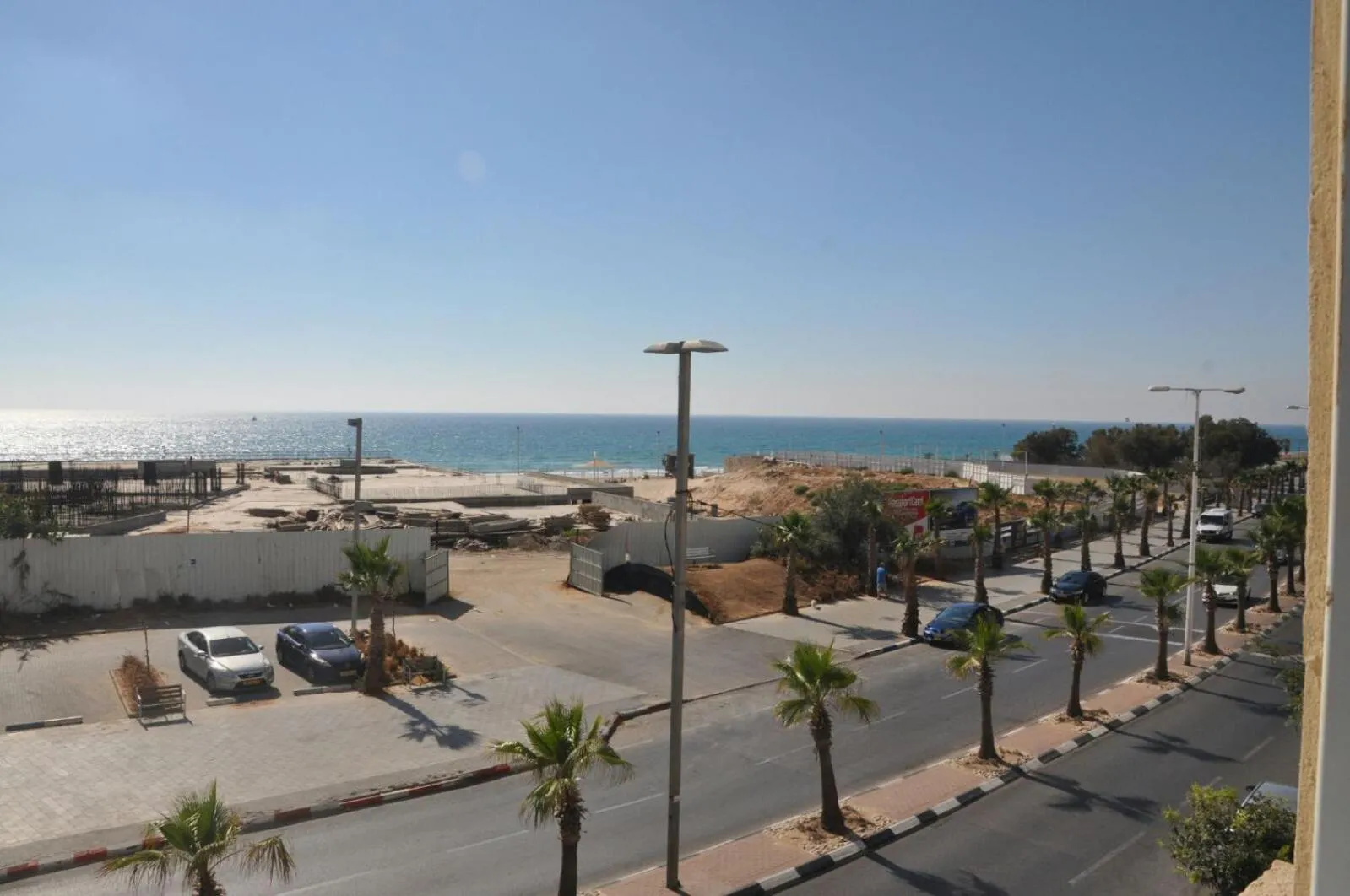 Facade/entrance in Beachfront Studio Apartment Bat Yam 412