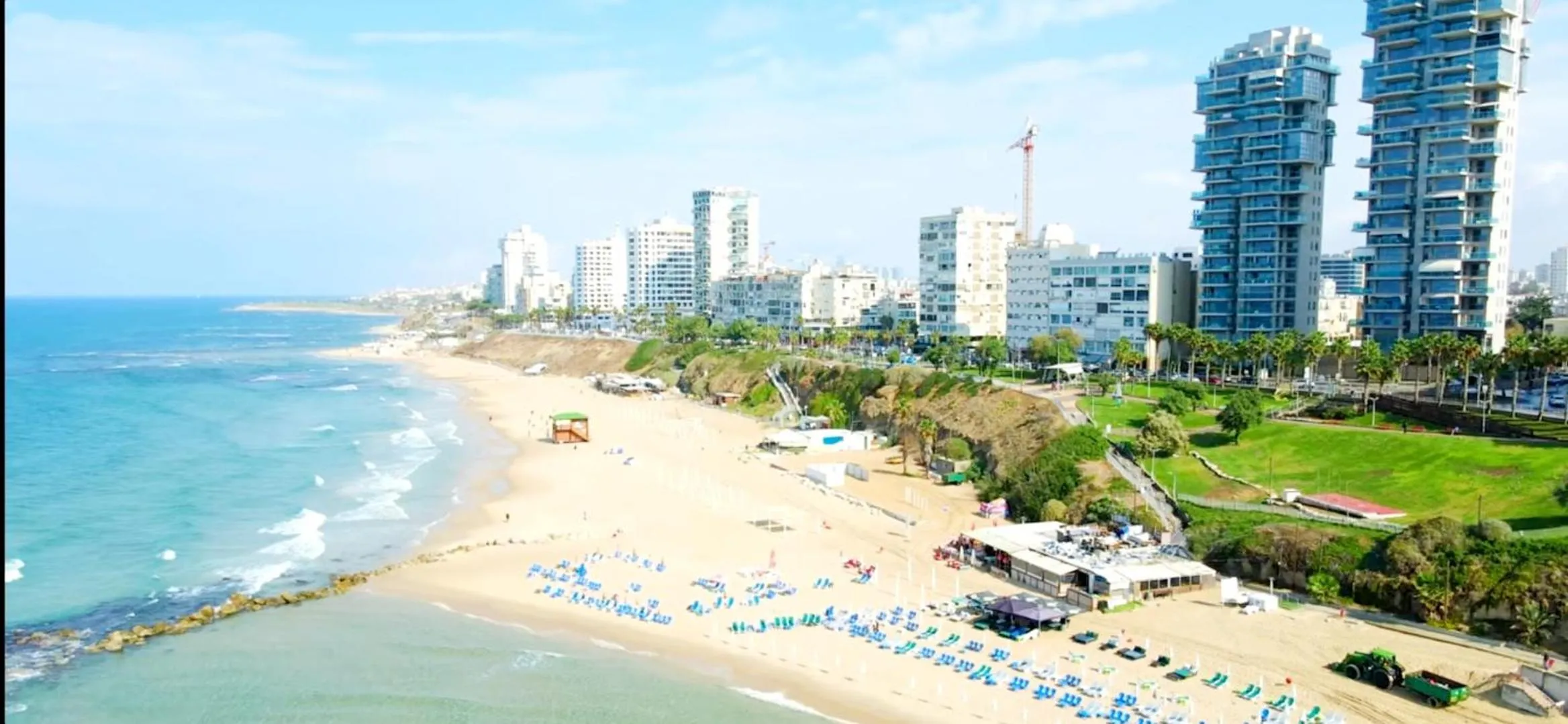Neighbourhood in Beachfront Studio Apartment Bat Yam 412