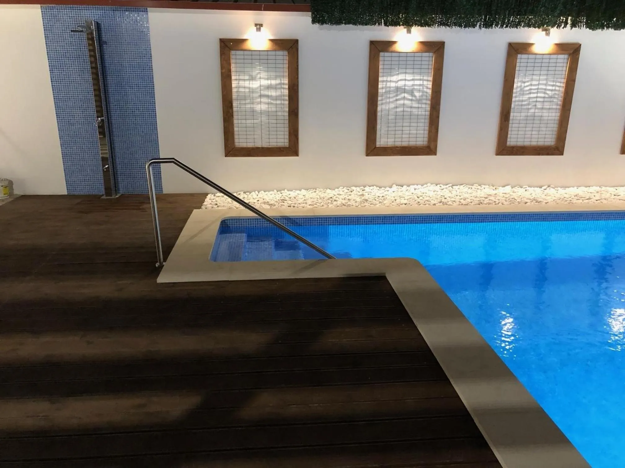 Swimming pool in Villa Rio Guest House Suites