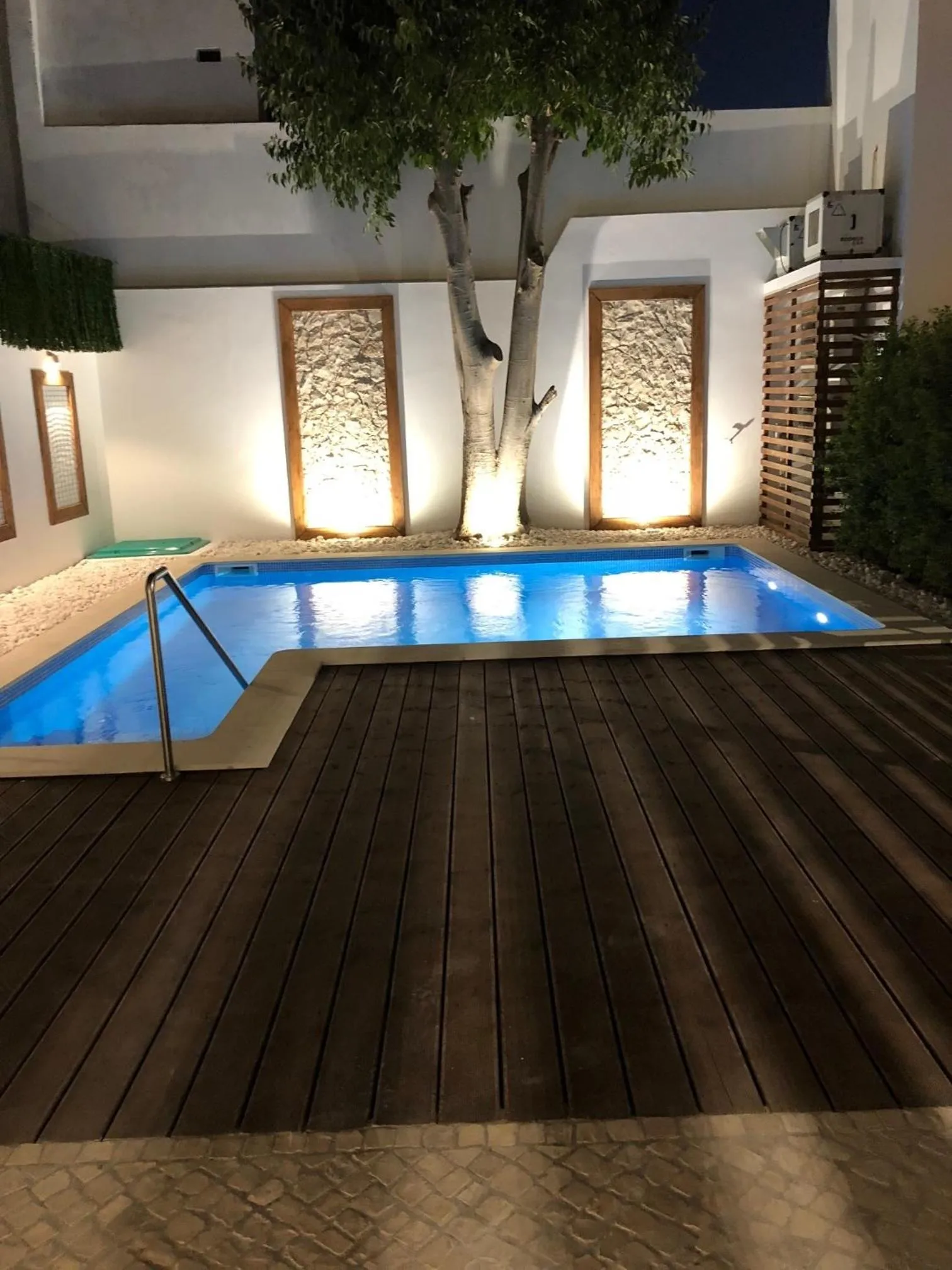 Swimming pool in Villa Rio Guest House Suites