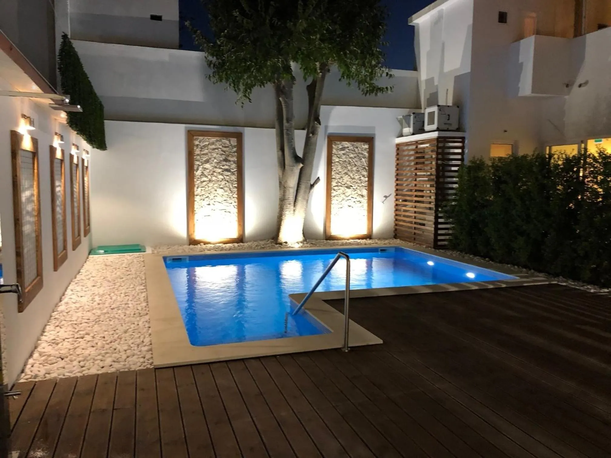 Swimming pool in Villa Rio Guest House Suites