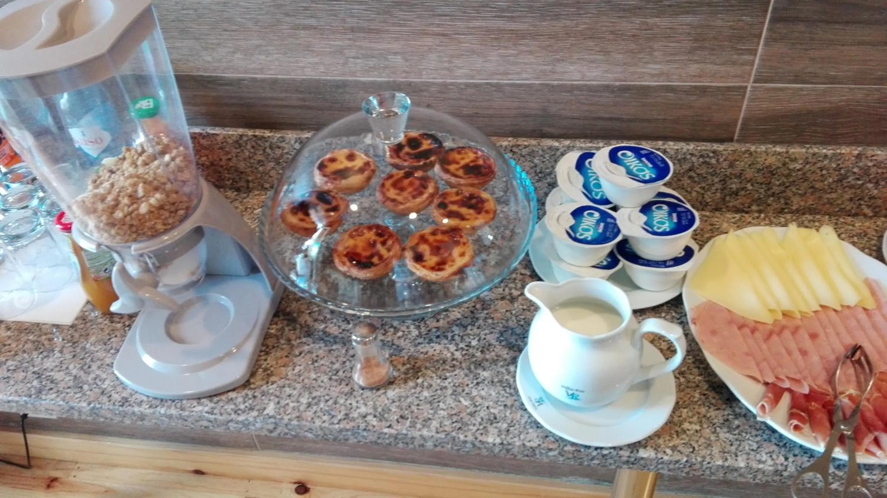 Breakfast in Villa Rio Guest House Suites