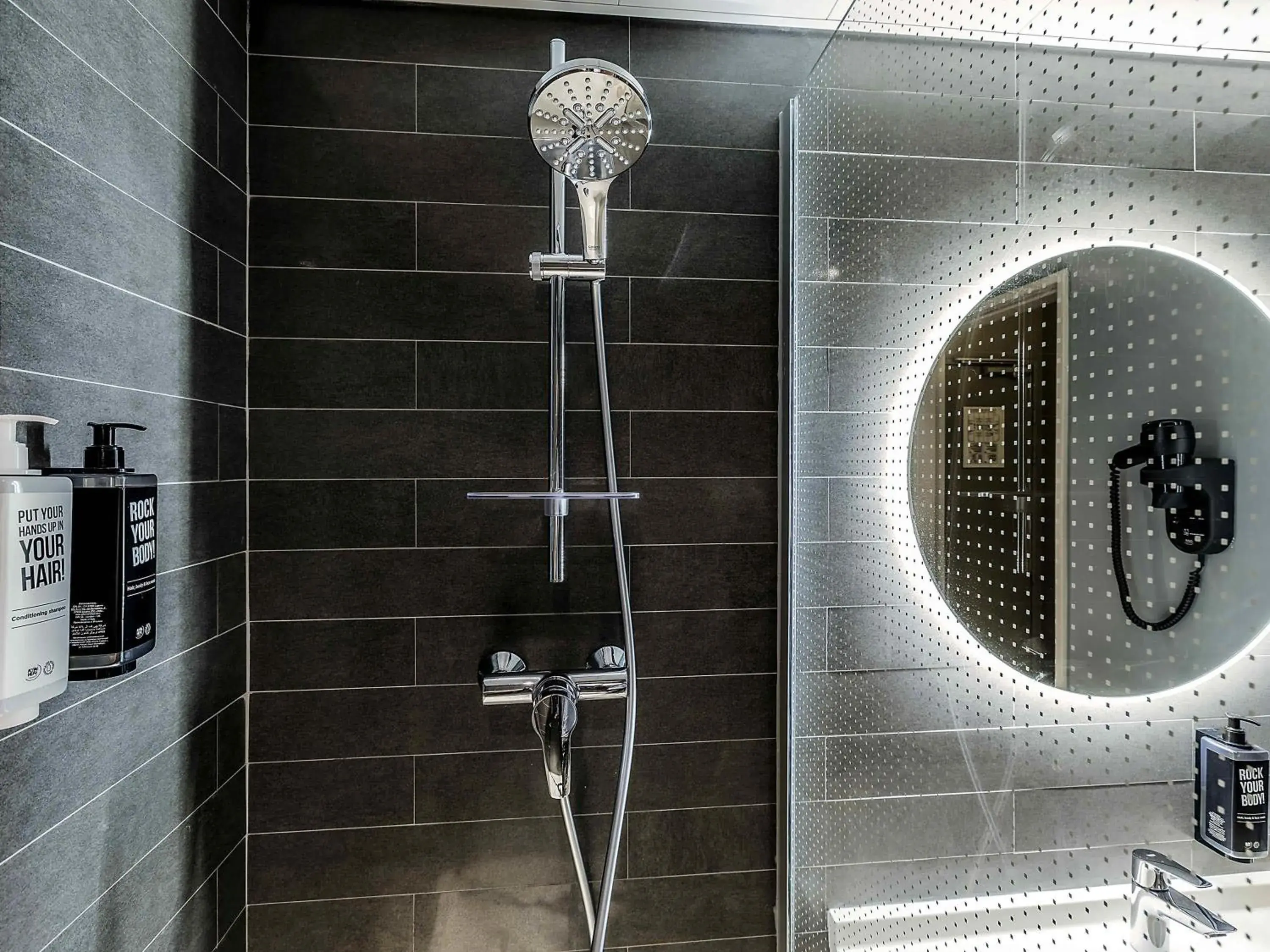 Renovated Classic Double Room in Hotel ibis Lisboa Saldanha Renovated Classic Double Room in Hotel ibis Lisboa Saldanha