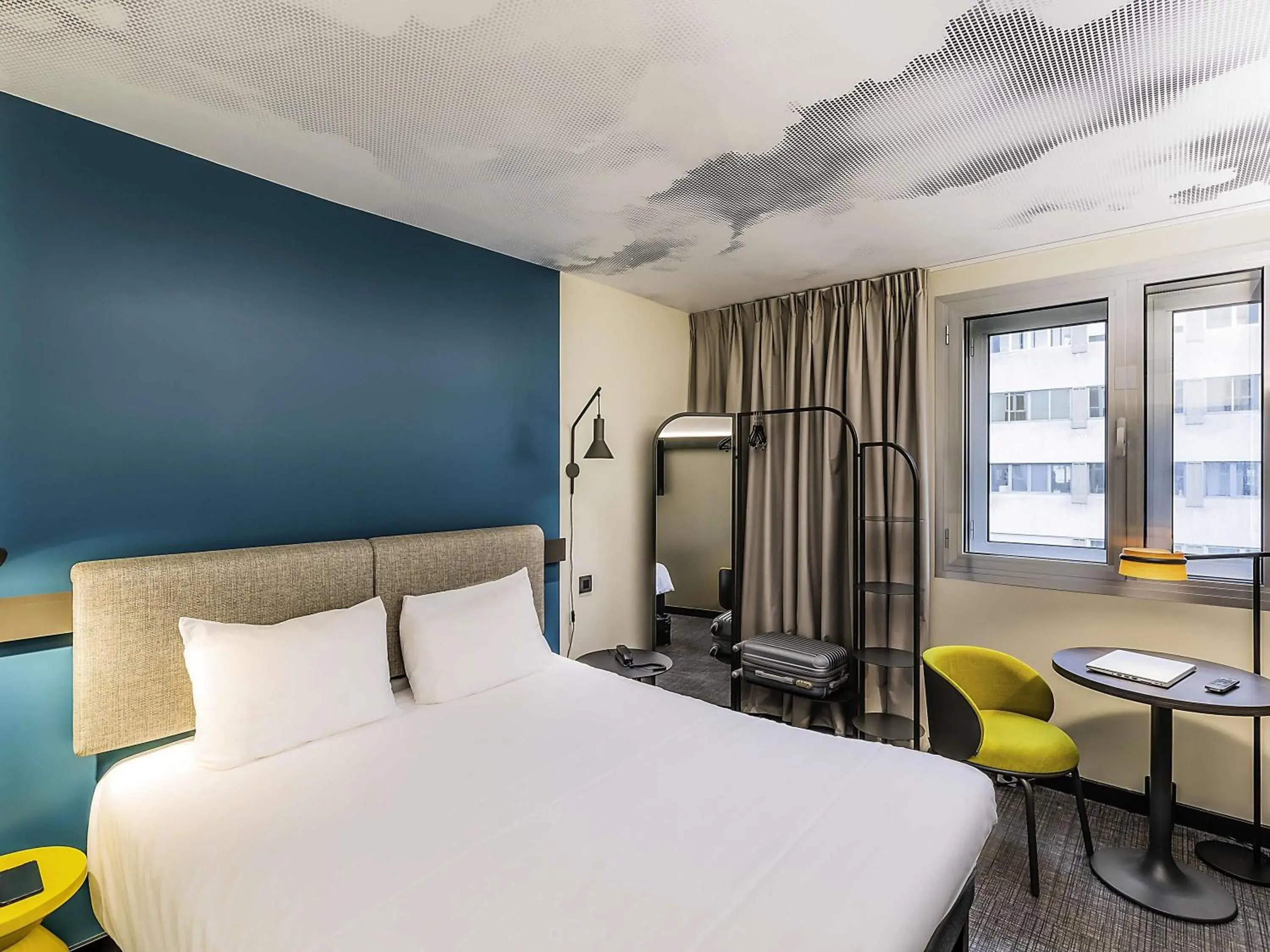 Renovated Standard Double Room in Hotel ibis Lisboa Saldanha Renovated Standard Double Room in Hotel ibis Lisboa Saldanha