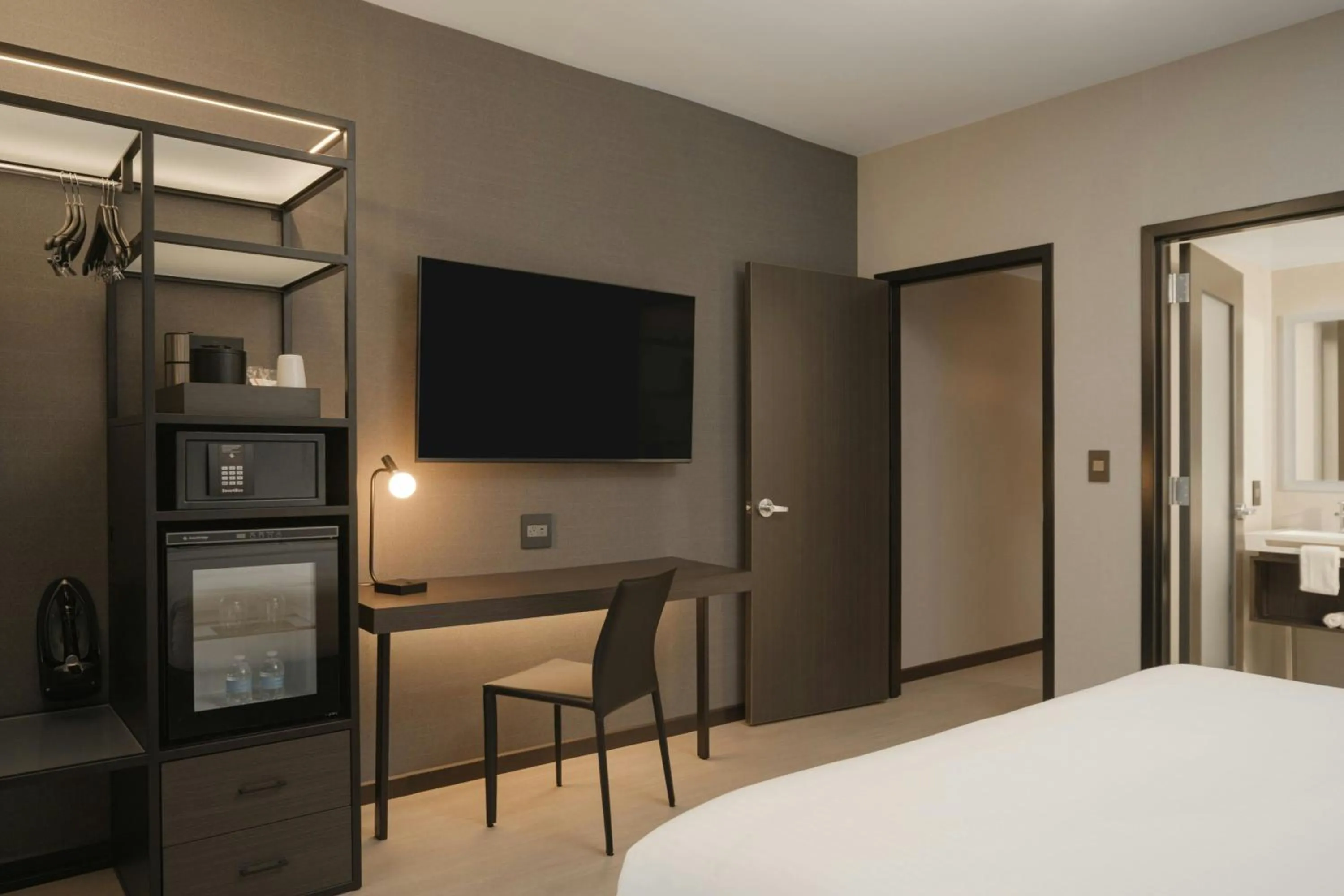 Bedroom, Bed in AC Hotel Asheville Biltmore Village