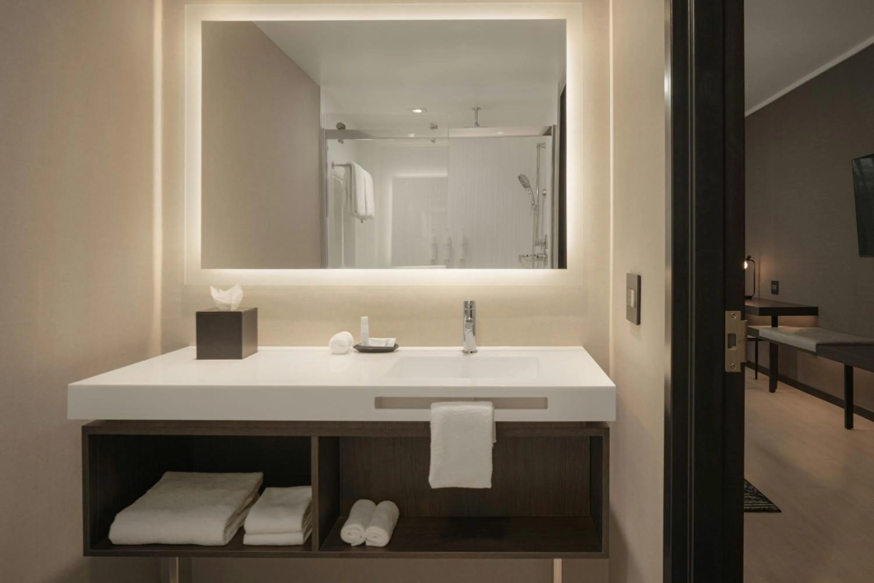 Photo of the whole room in AC Hotel Asheville Biltmore Village