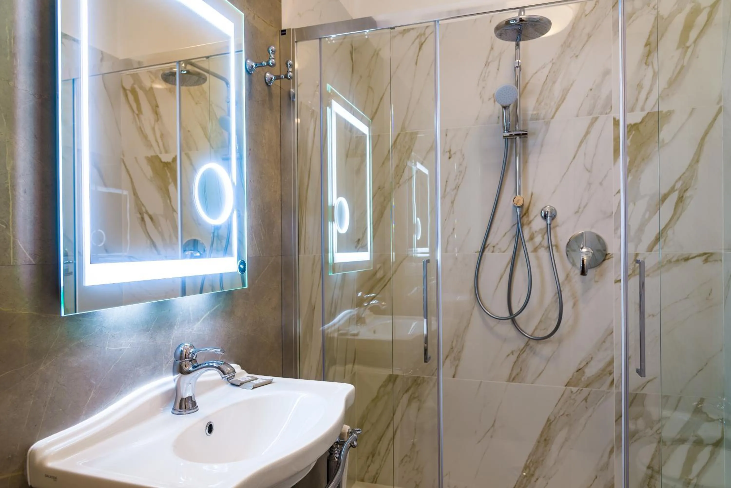 Bathroom in Hotel Villa Ottone