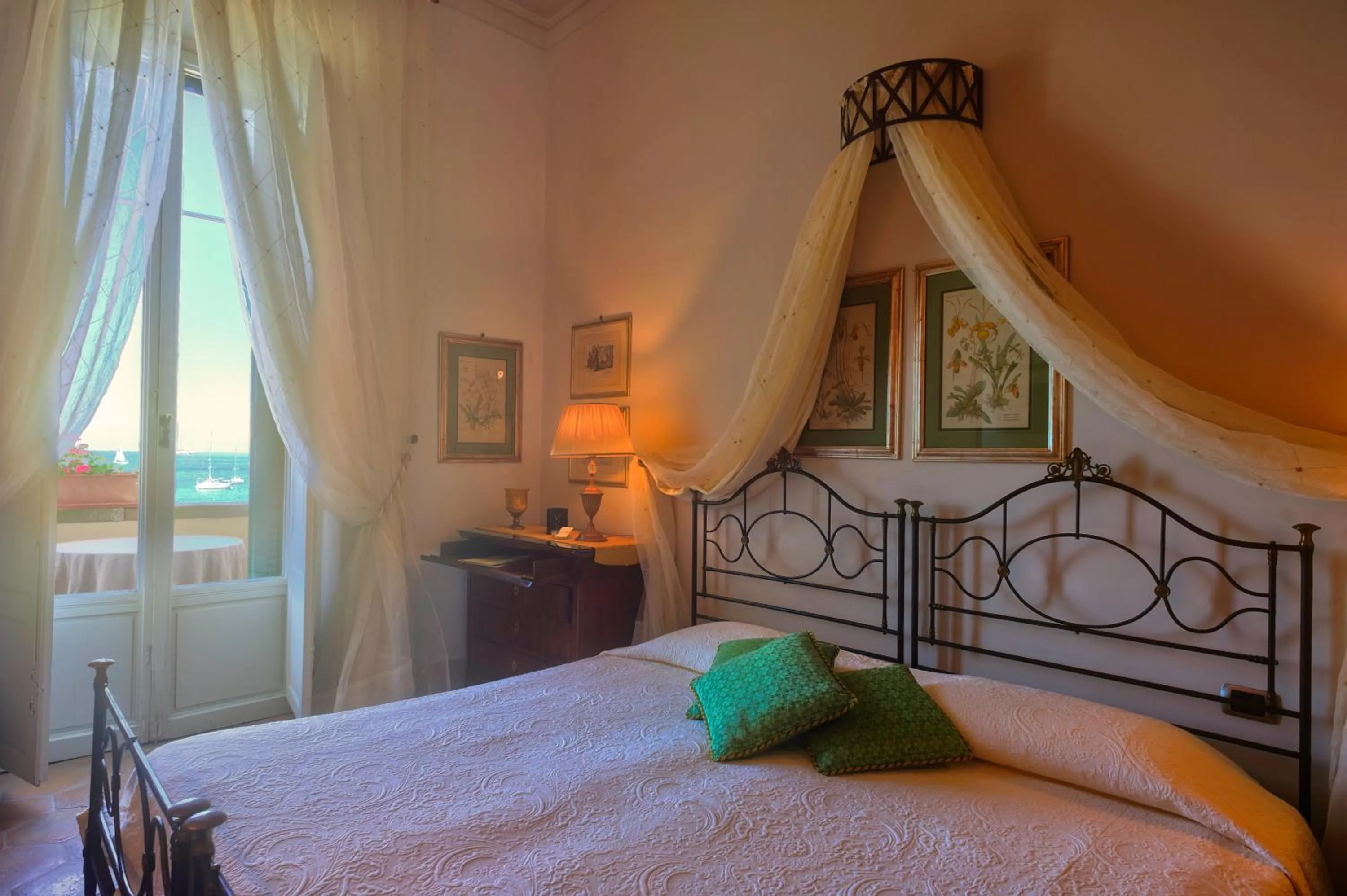 Bed in Hotel Villa Ottone