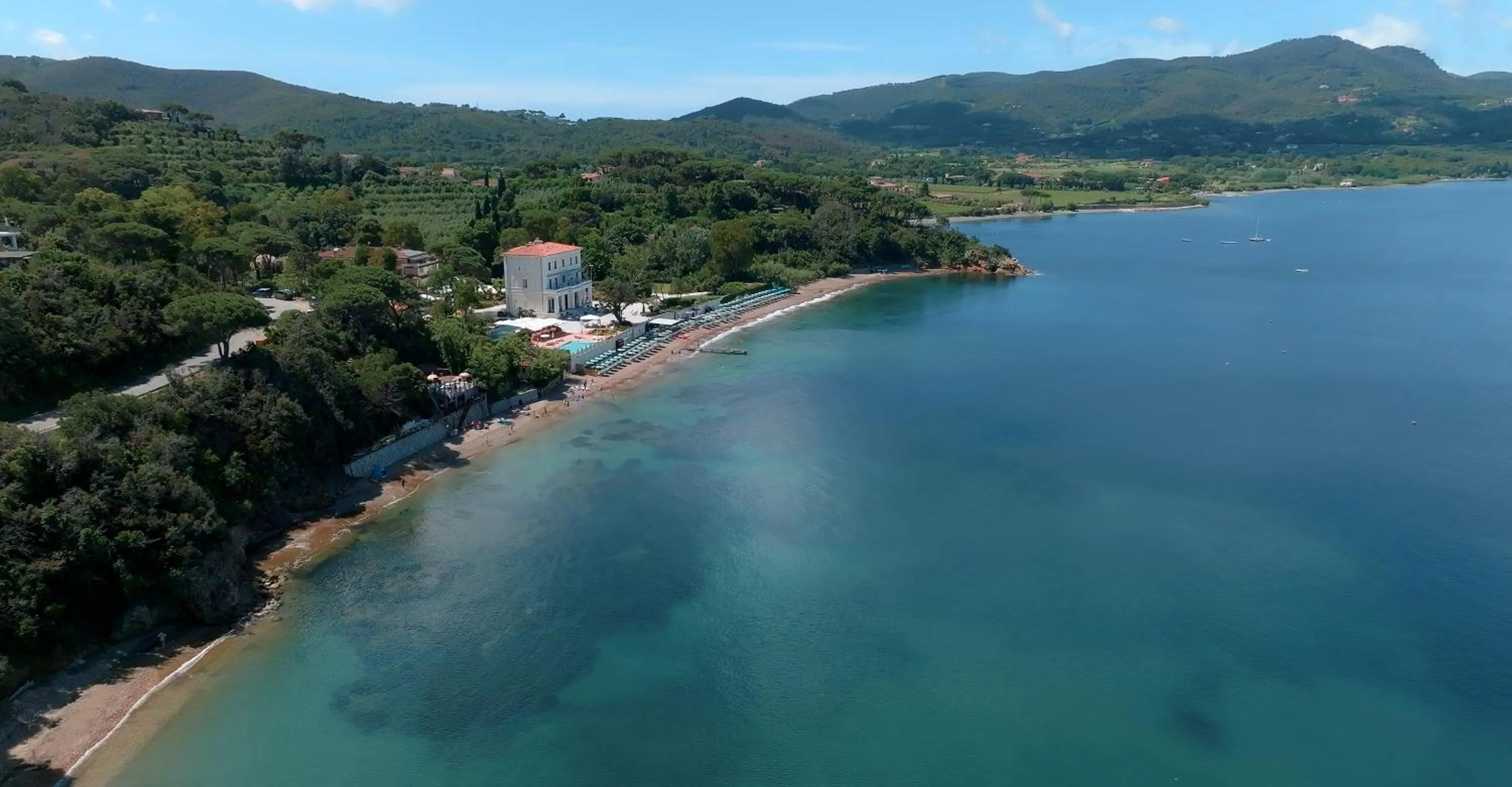 Property building in Hotel Villa Ottone