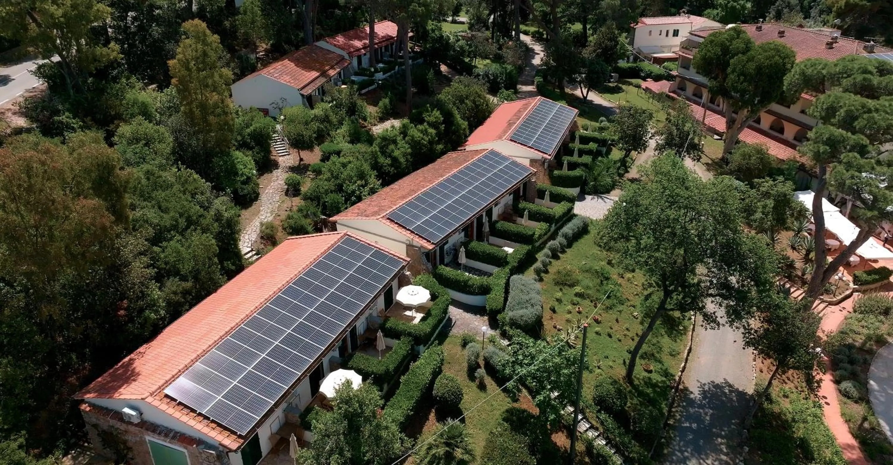 Property building in Hotel Villa Ottone