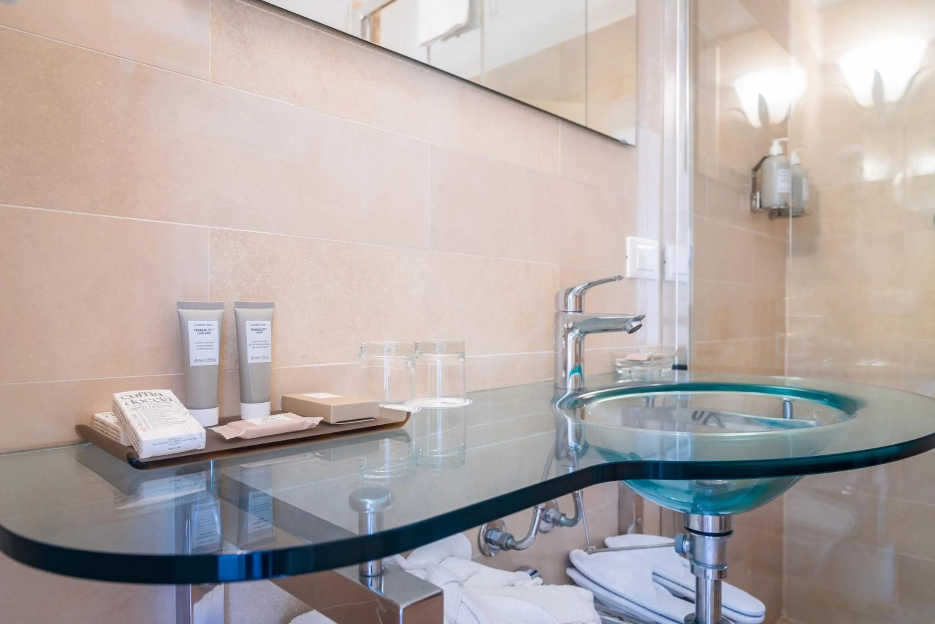 Bathroom in Hotel Villa Ottone