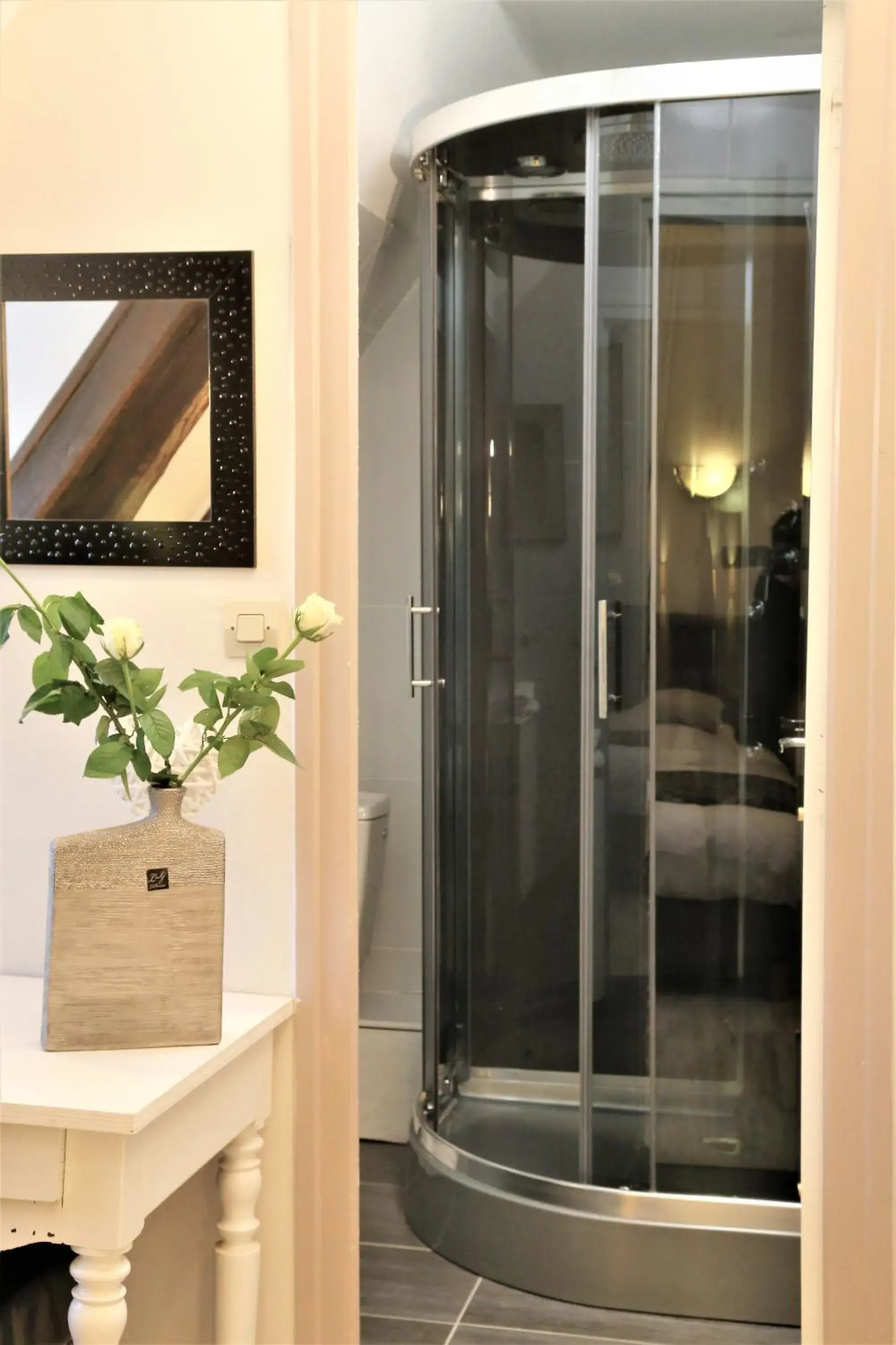 Single Room in Logis L'Ecu De France Single Room in Logis L'Ecu De France