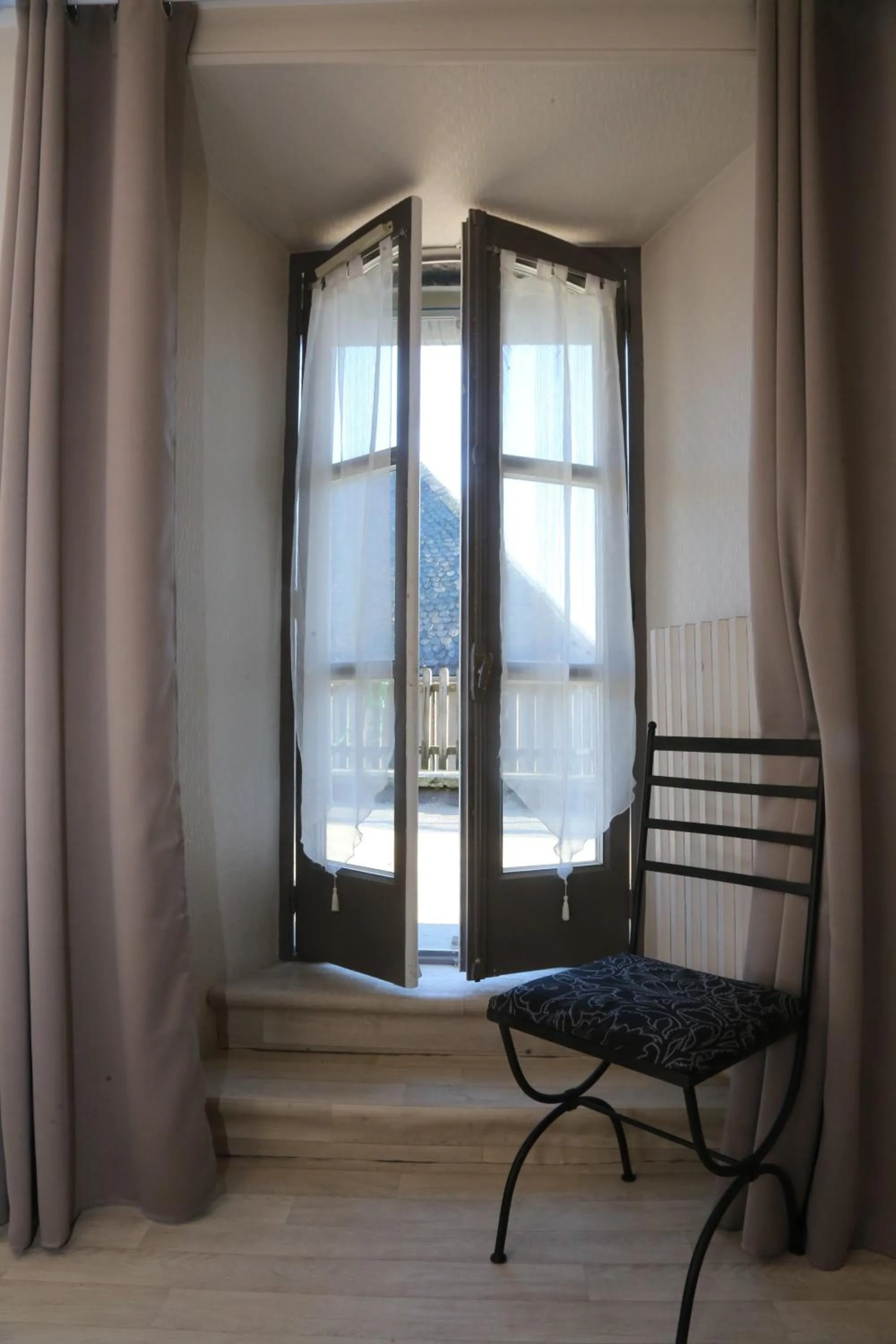 Logis L'Ecu De France