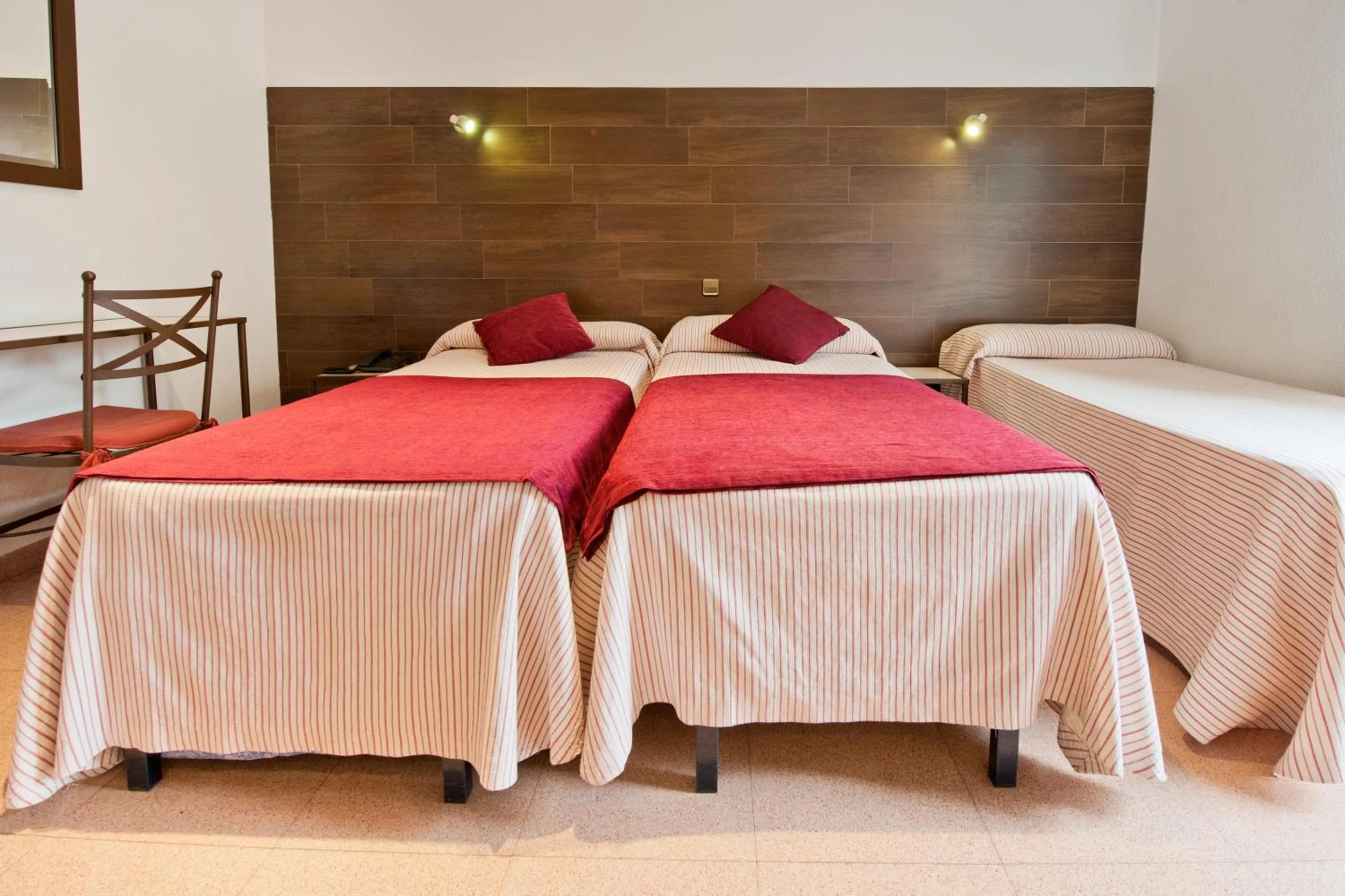 Photo of the whole room, Bed in Hostal Sol