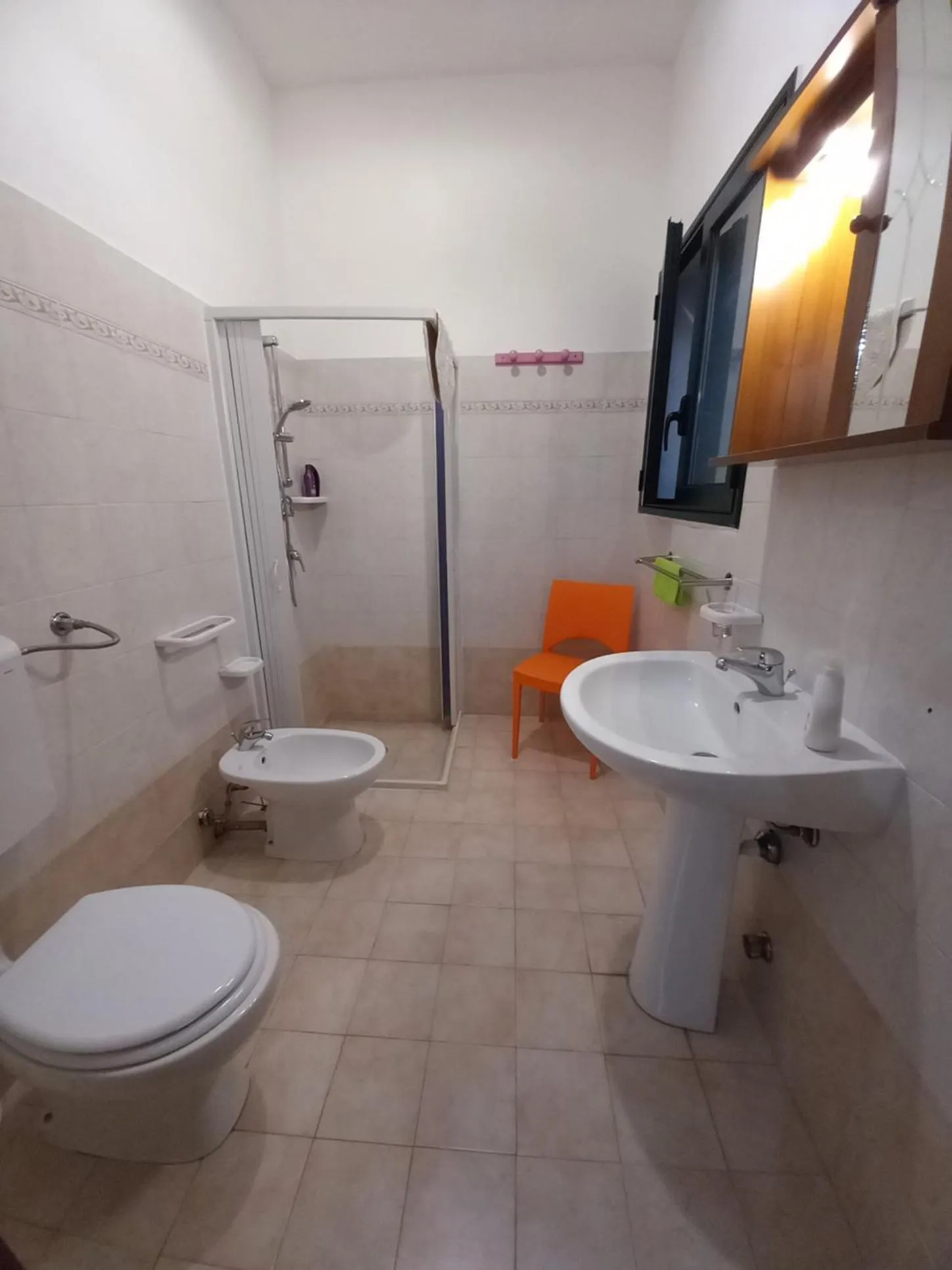 Shower in Breezes B&B