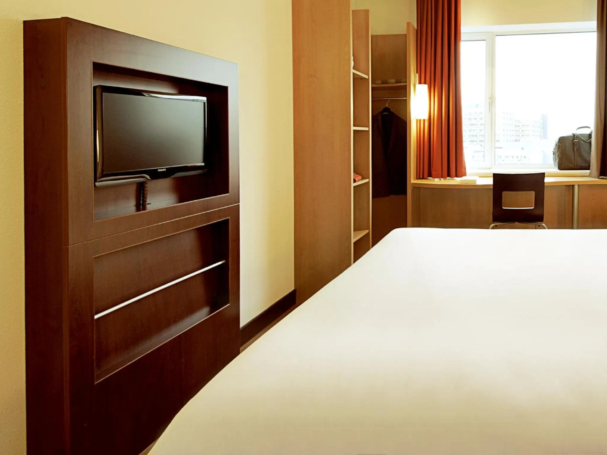 Bed in Hotel ibis Braga