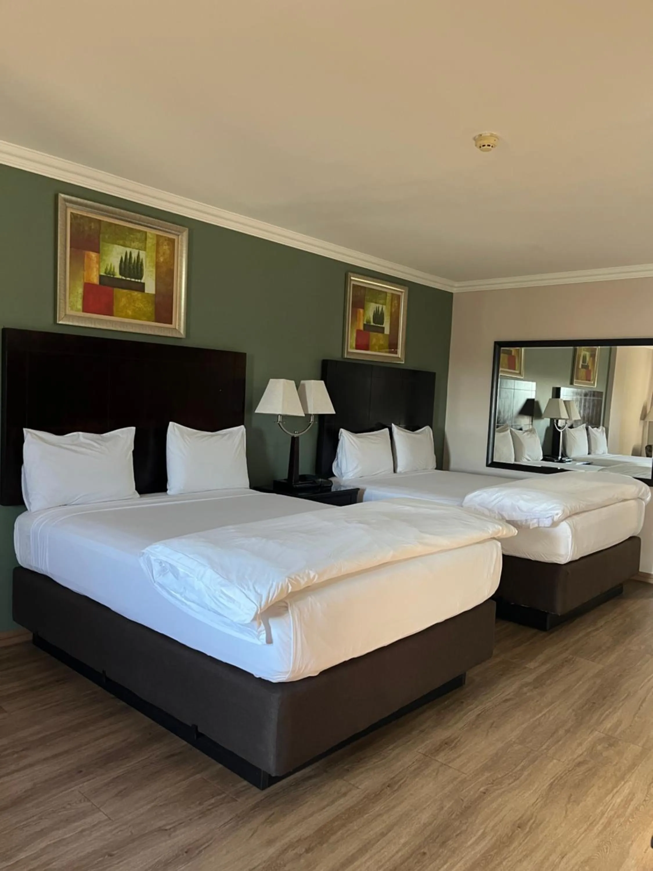 Bed in Hampshire Hotel - Ballito