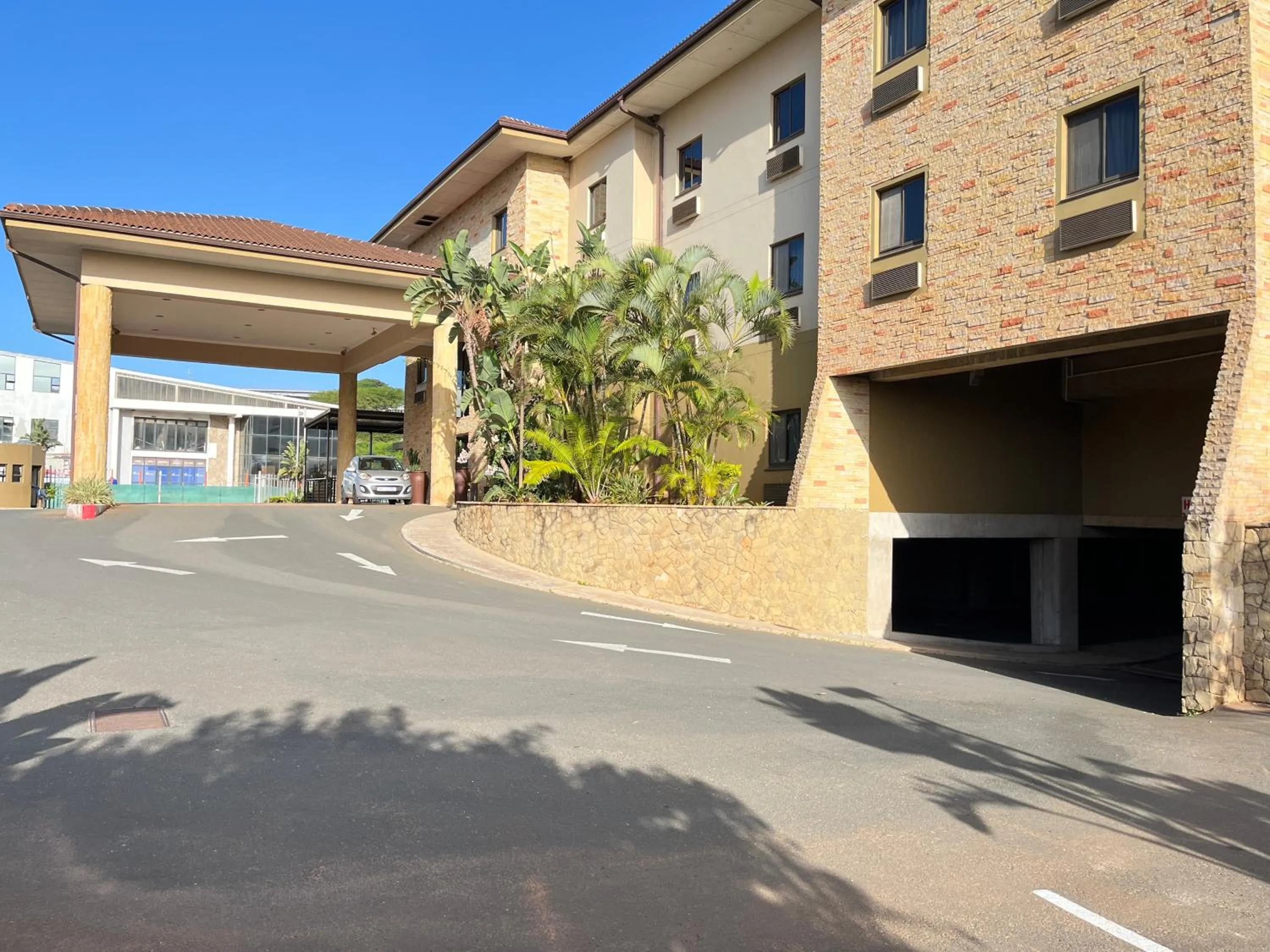 Property building in Hampshire Hotel - Ballito