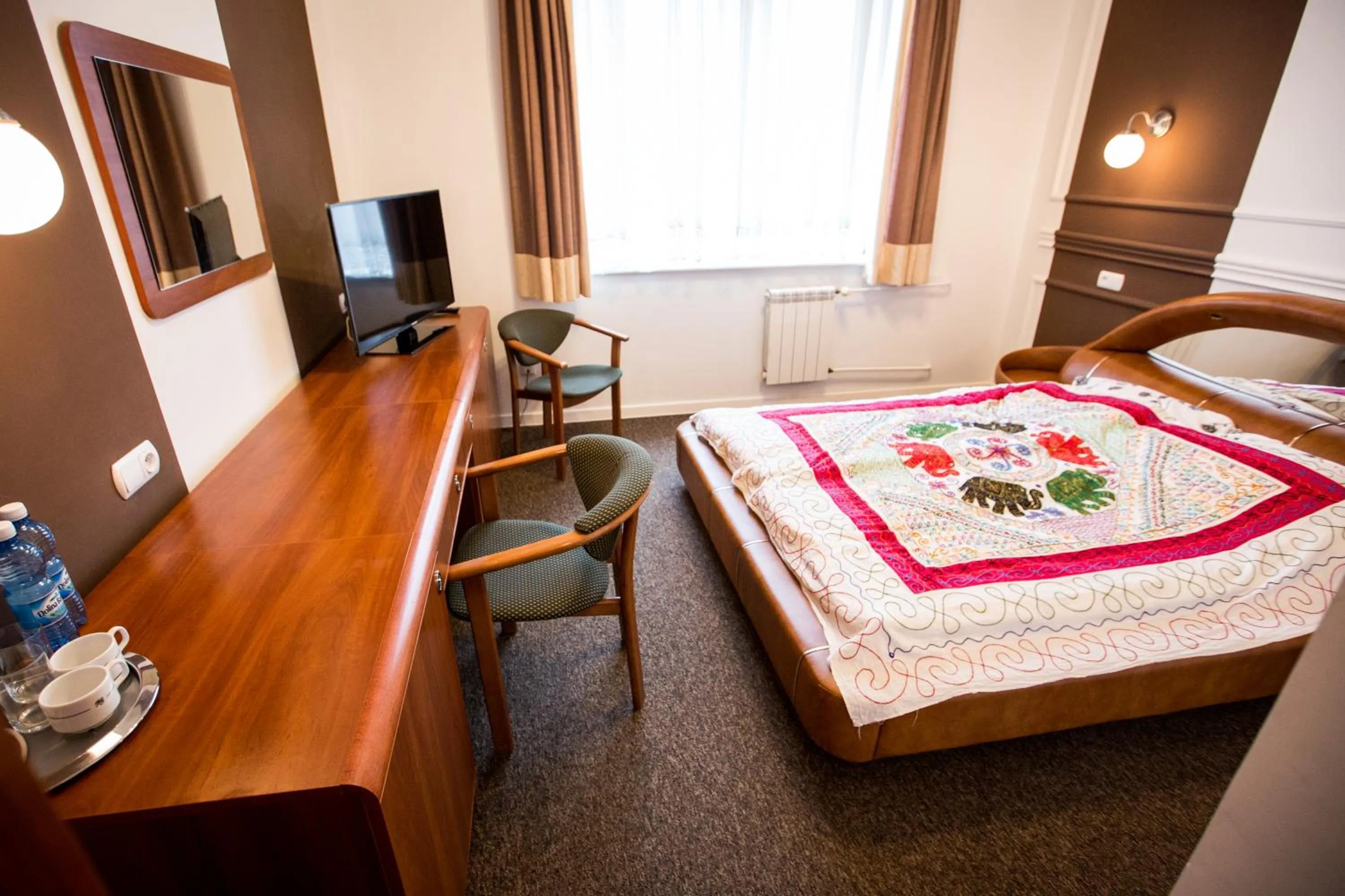 Bed in Hotel Granada