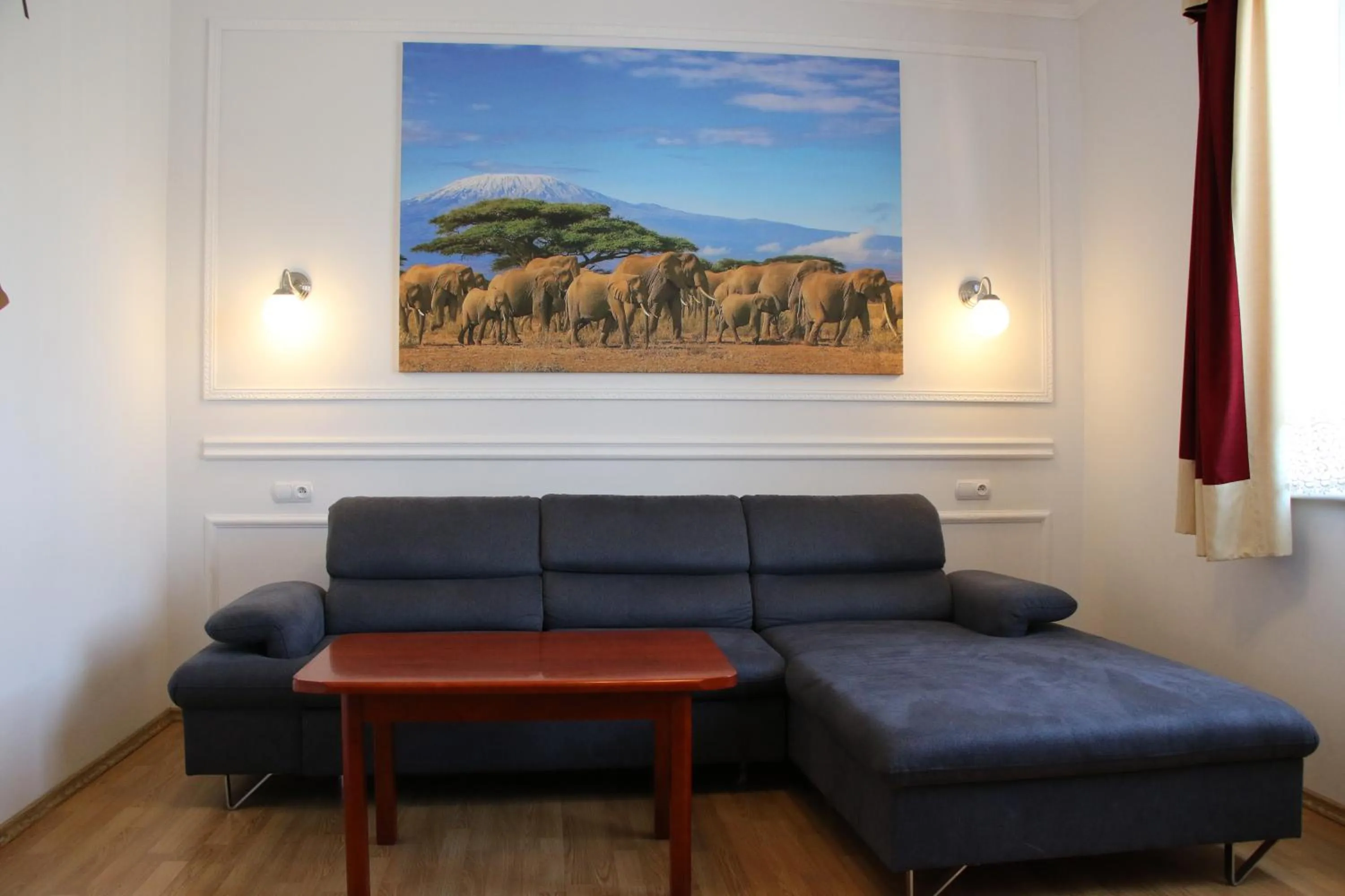 People in Hotel Granada