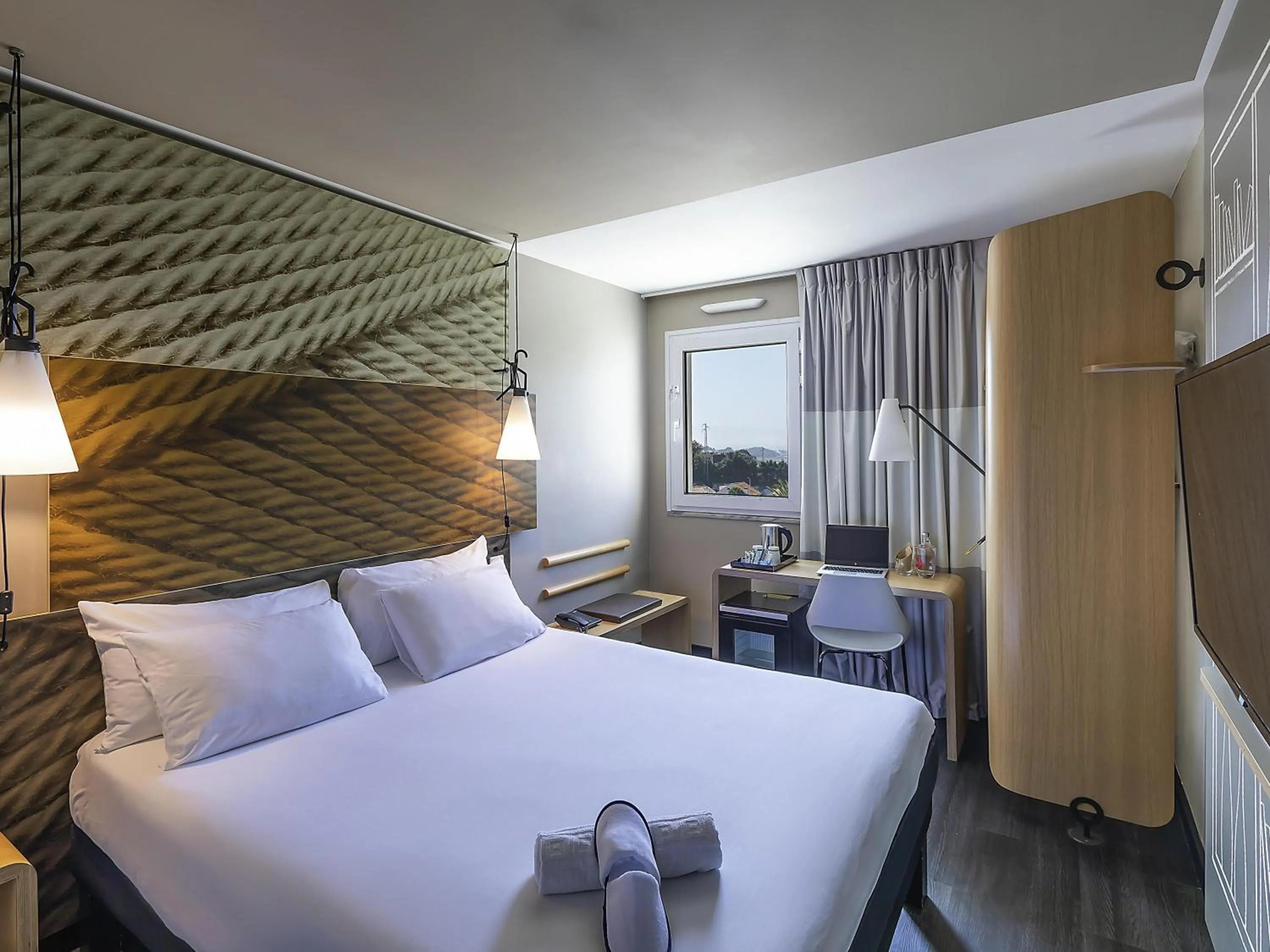 Bedroom, Bed in Hotel ibis Porto Gaia