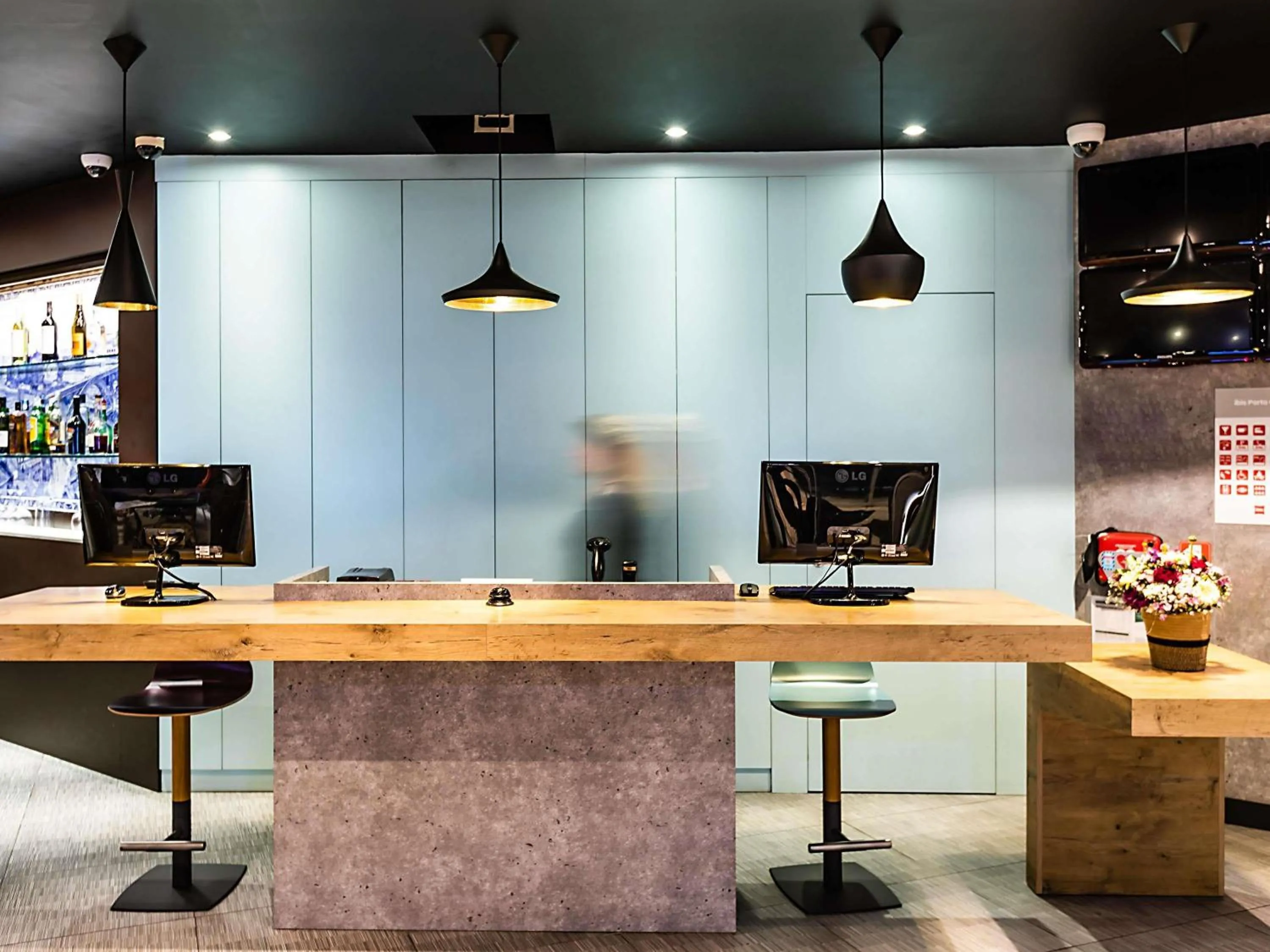 Property building in Hotel ibis Porto Gaia