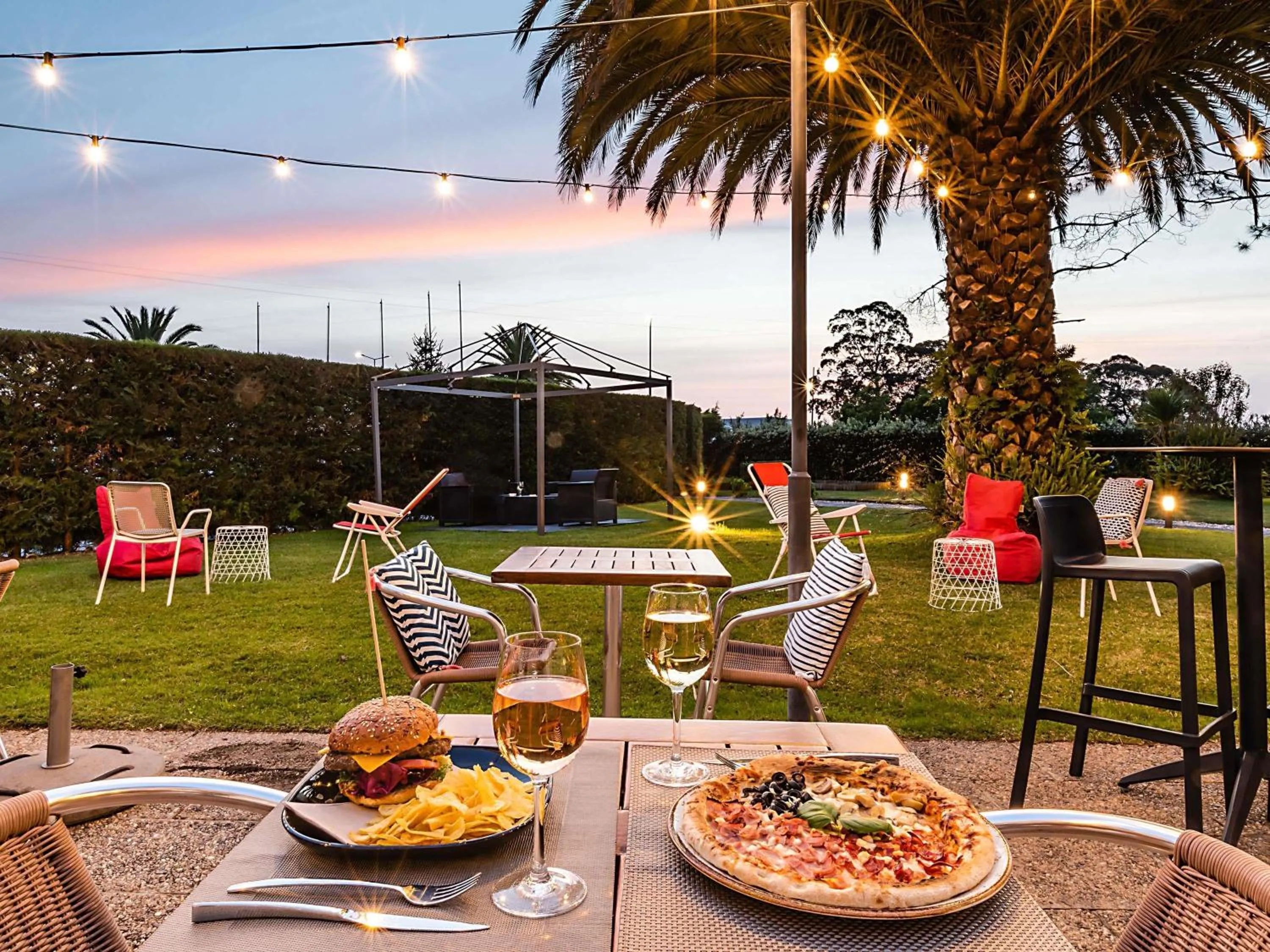 Restaurant/places to eat in Hotel ibis Porto Gaia