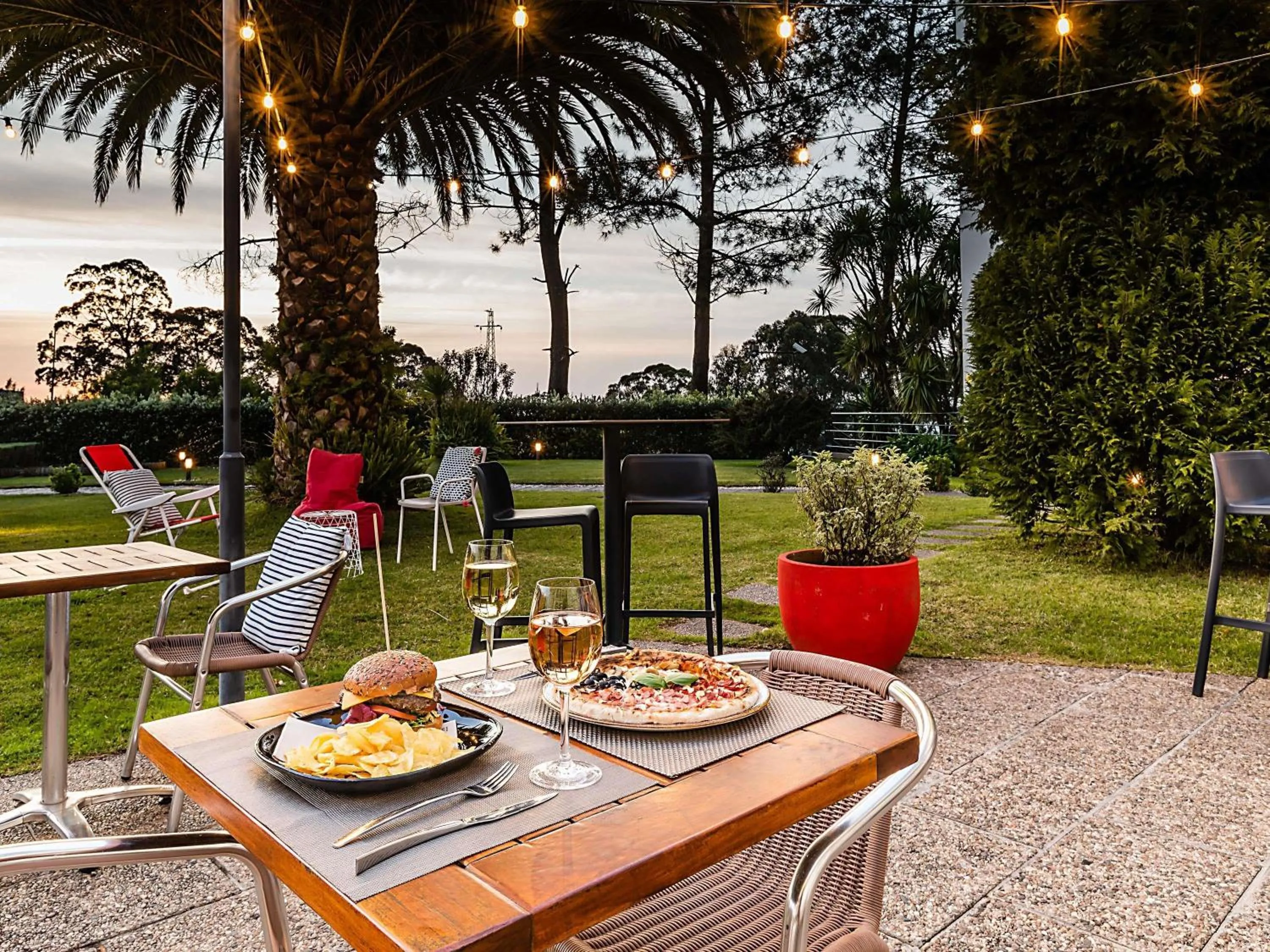 Restaurant/places to eat in Hotel ibis Porto Gaia