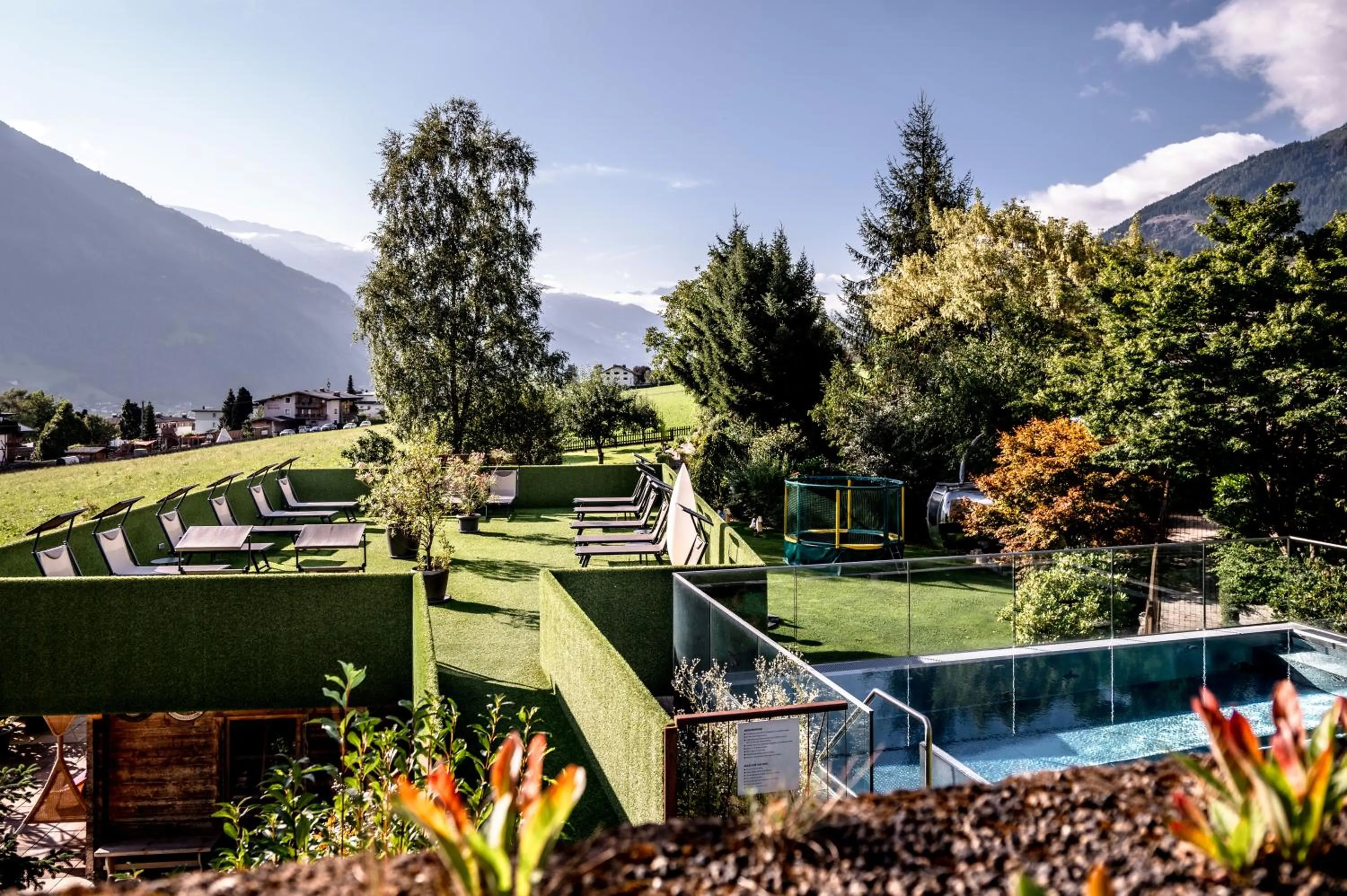 Swimming pool in Gartenhotel Crystal - 4 Sterne Superior