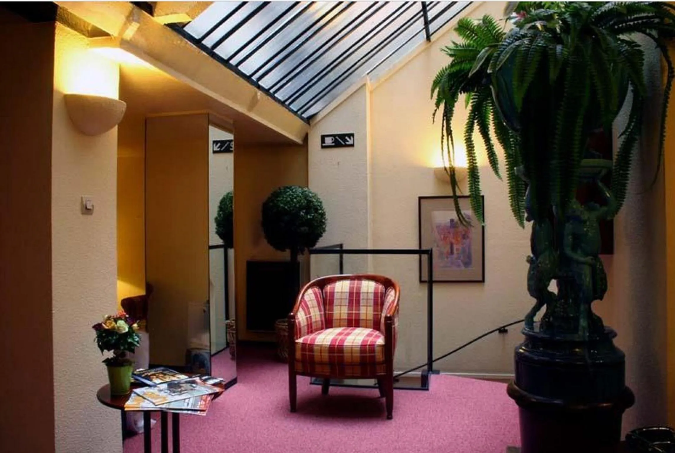 Lobby or reception in Hotel Elysée