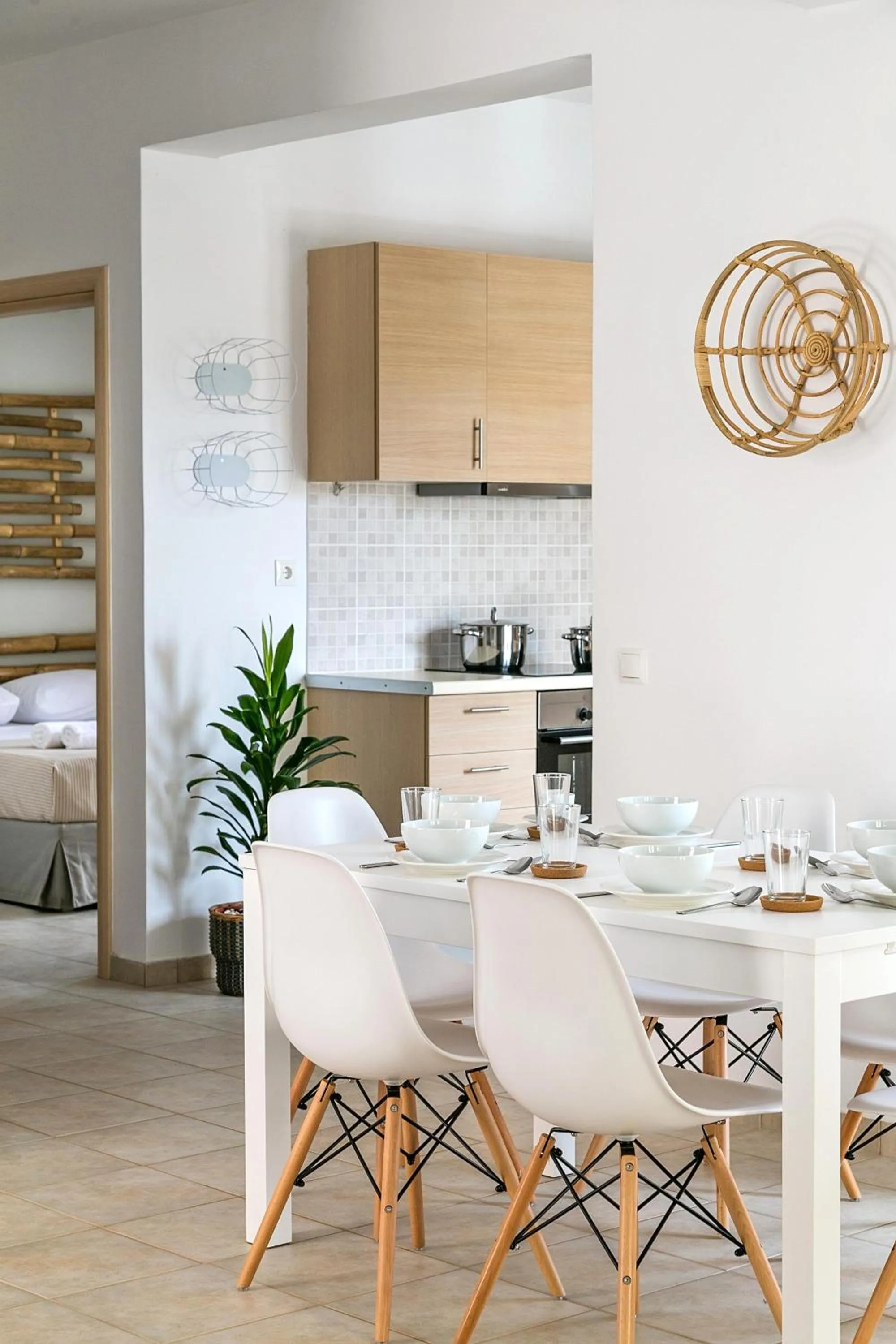 Dining area in Syra Suites