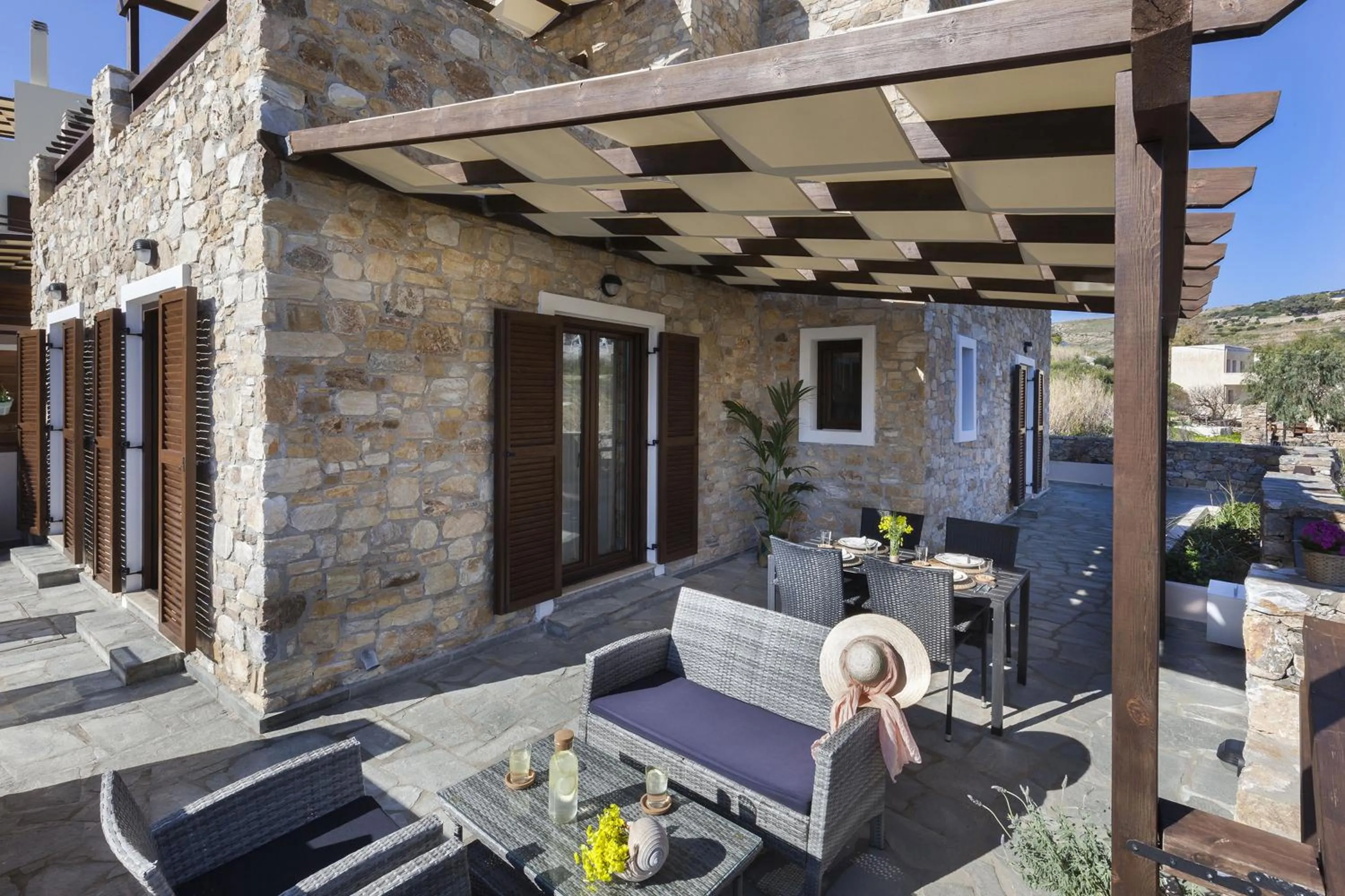 Balcony/Terrace in Syra Suites