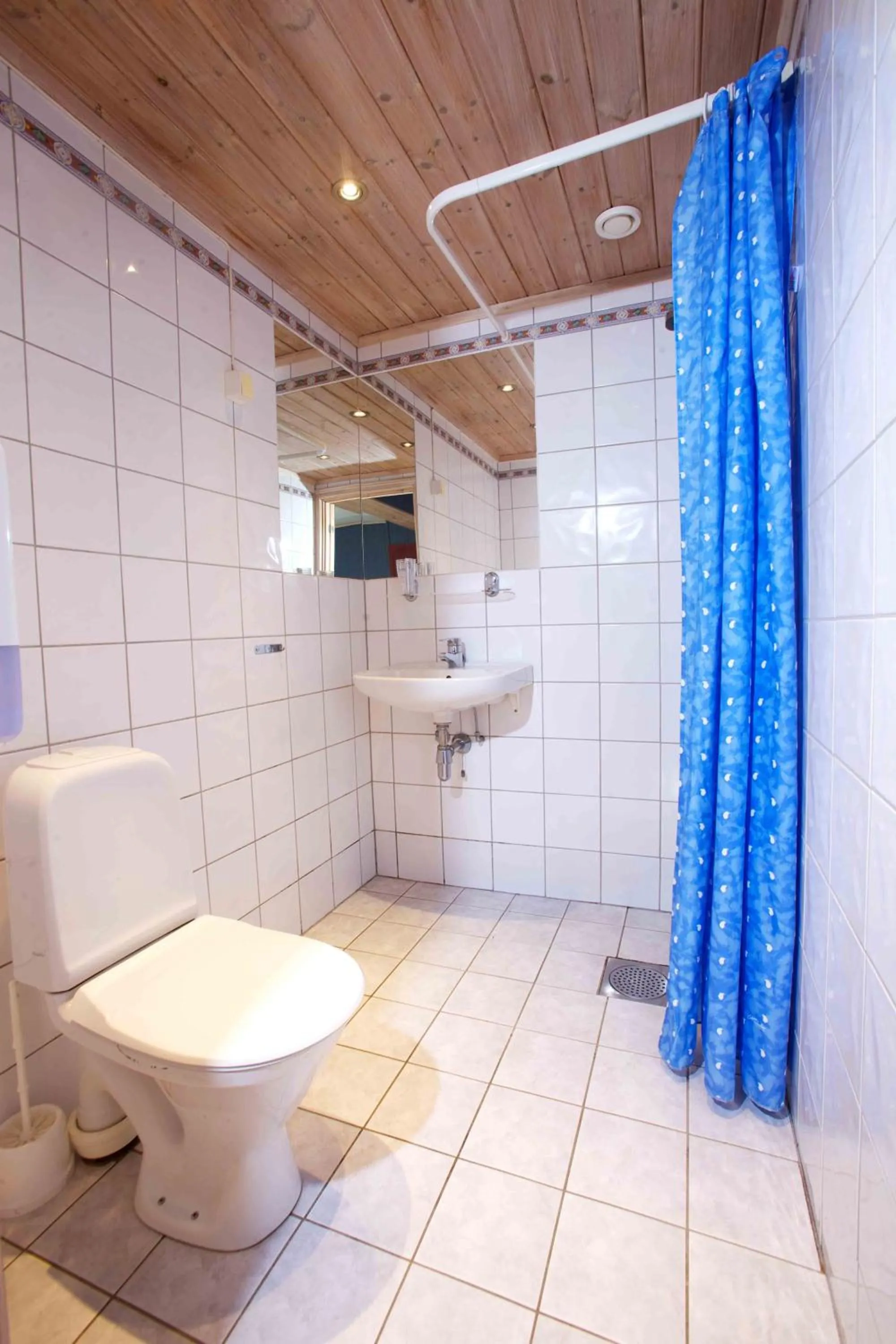 Bathroom in Kragerø Sportell & Apartments