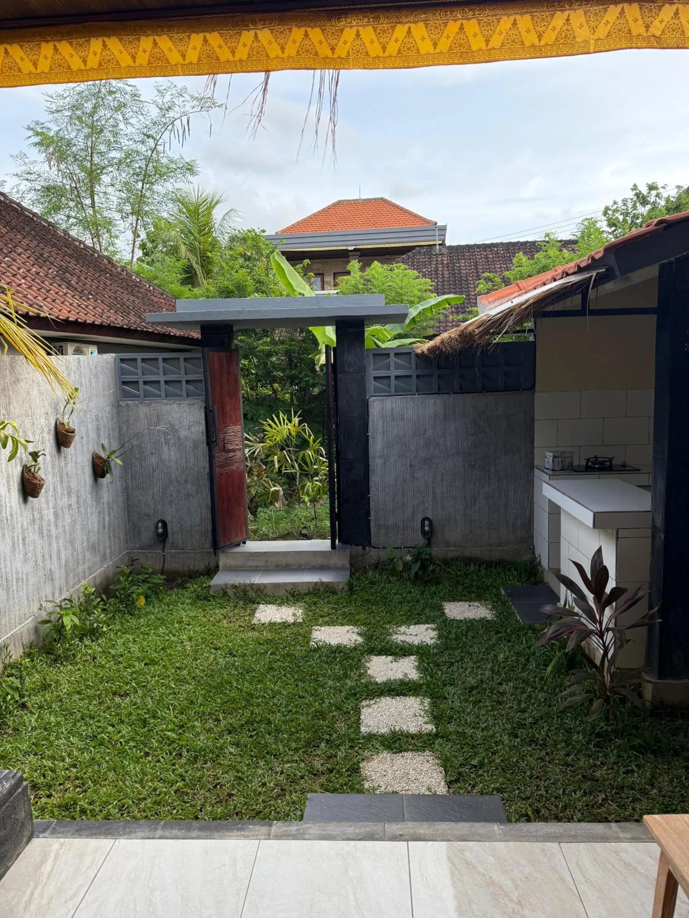 Garden view in Willy Homestay