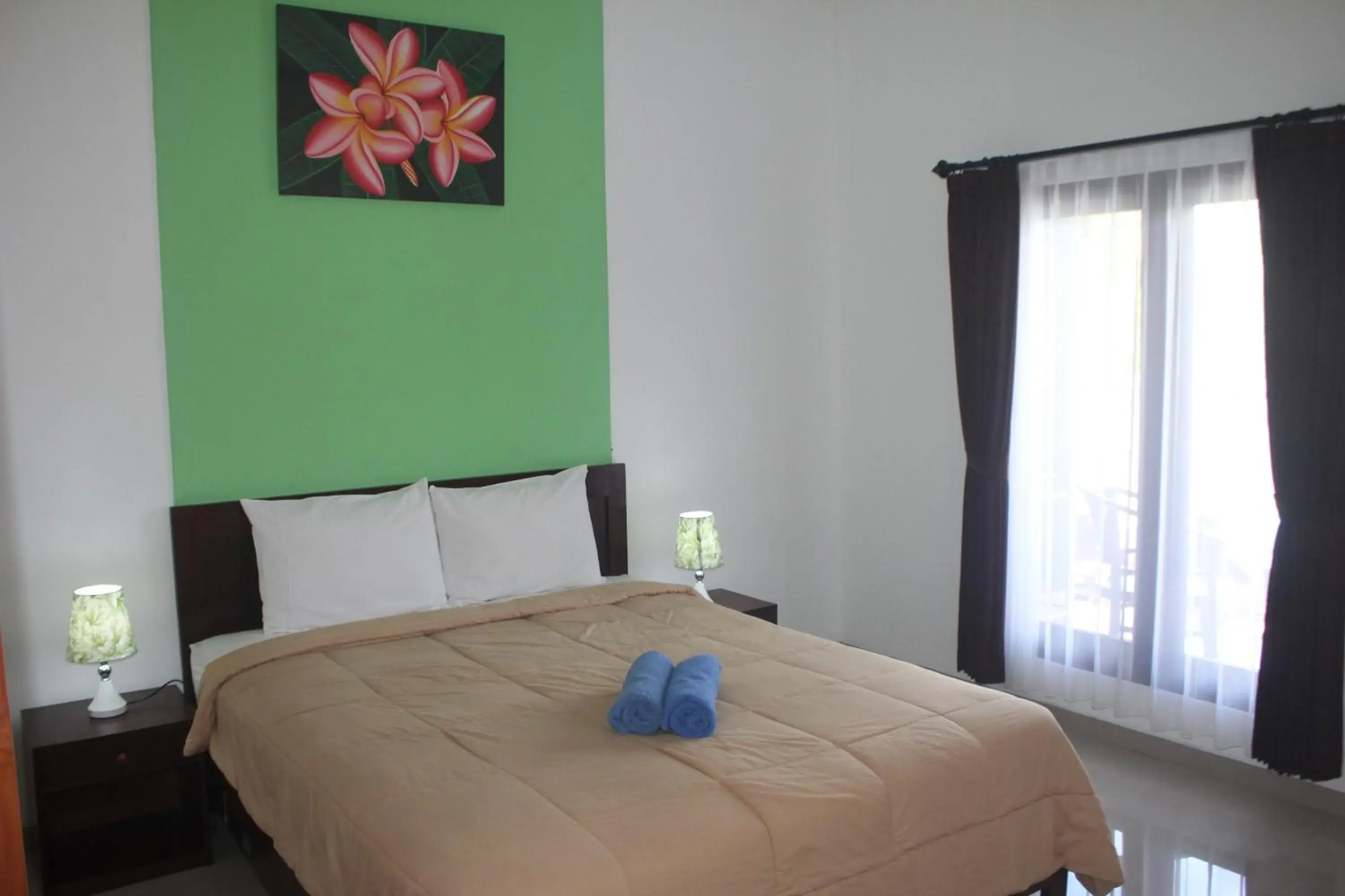 Double Room with Pool View in Willy Homestay Double Room with Pool View in Willy Homestay