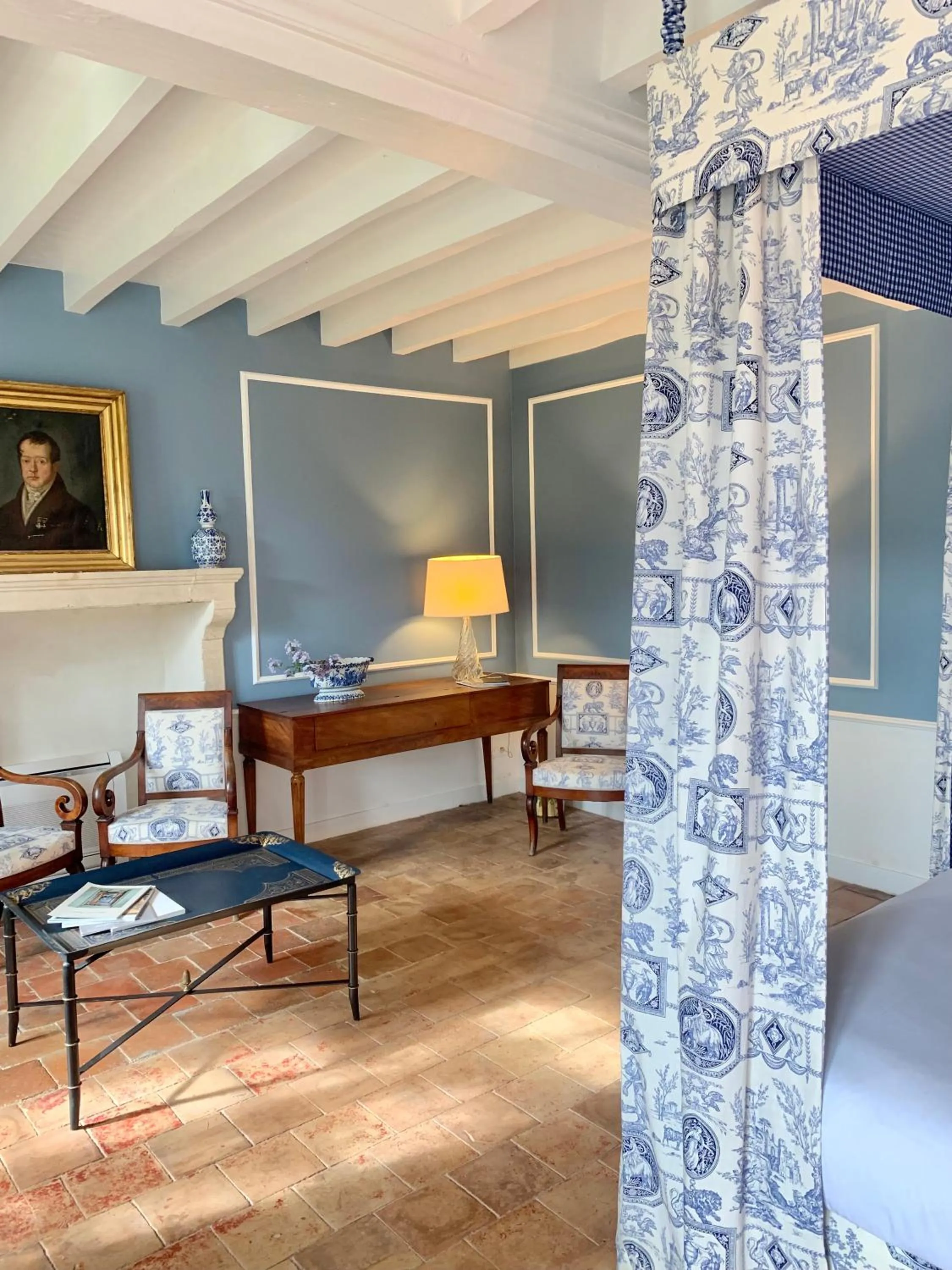 Seating area in Hôtel du Domaine de La Groirie - Le Mans