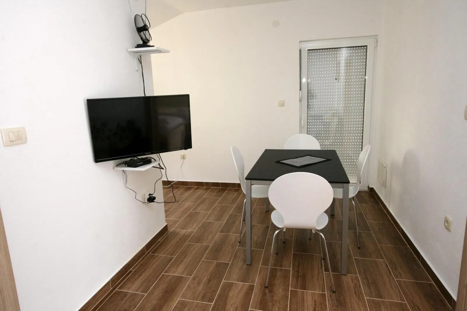 Dining area in Ruža Apartments Sea View