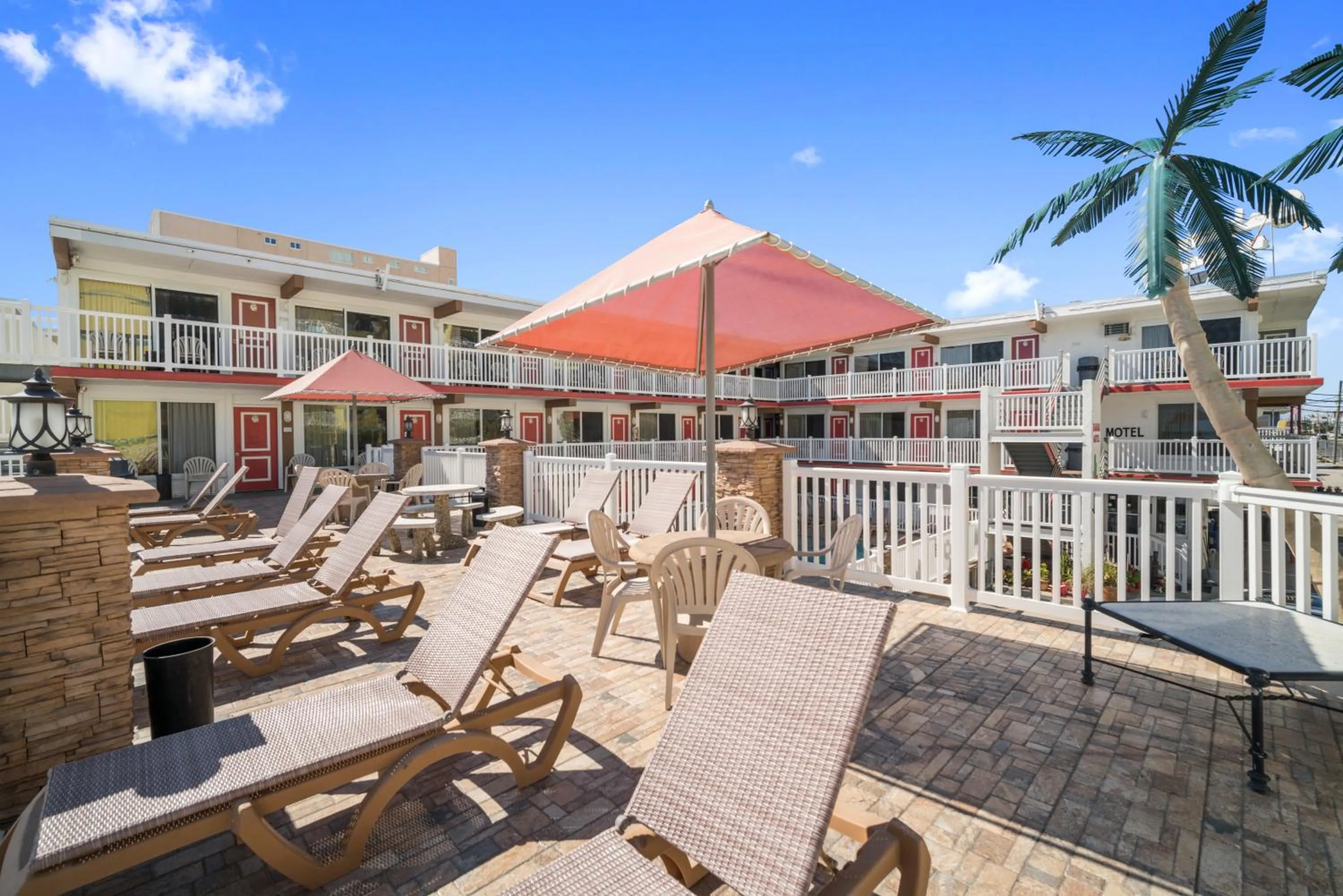 Property building in Sahara Motel