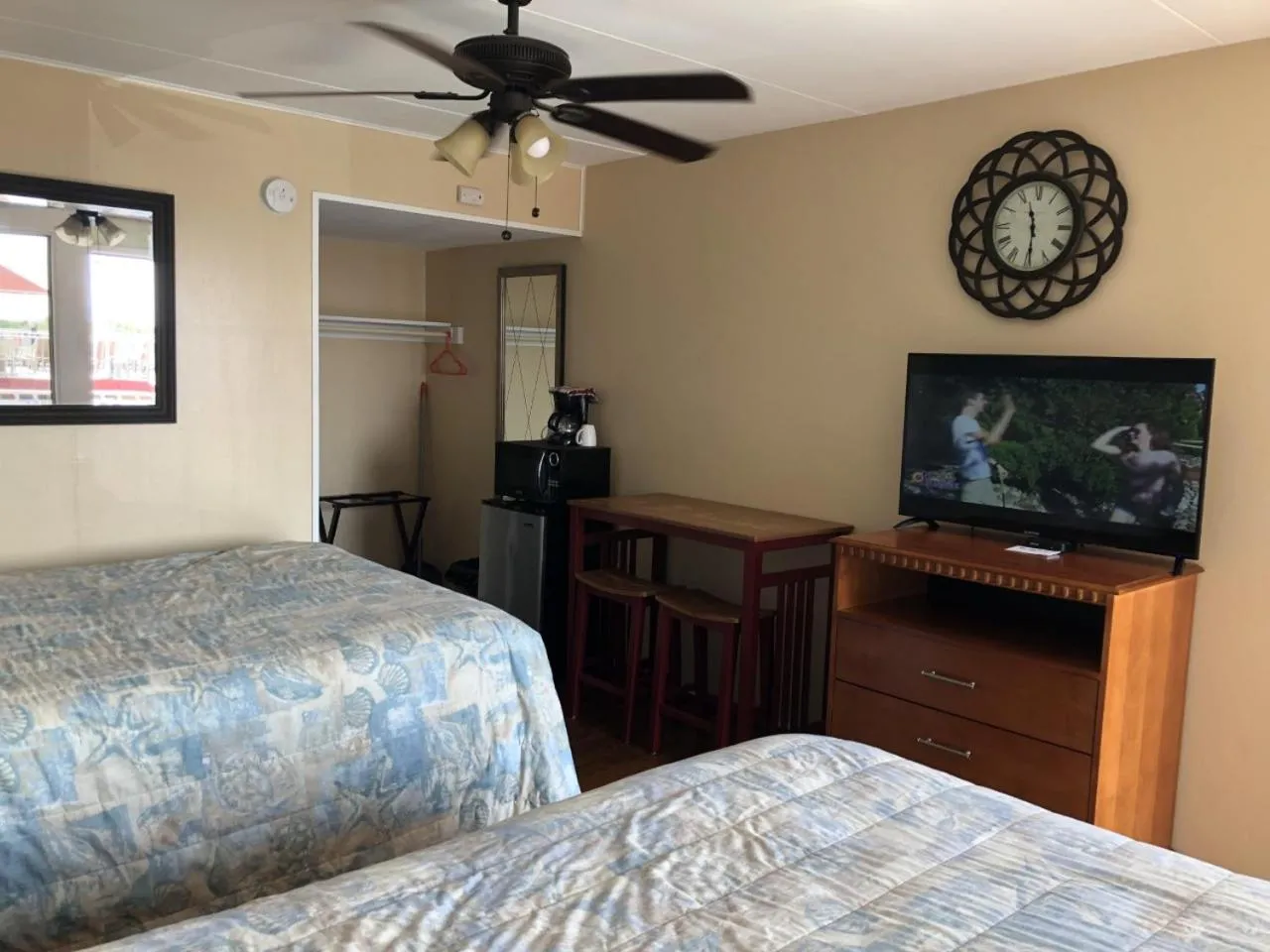 Bed in Sahara Motel