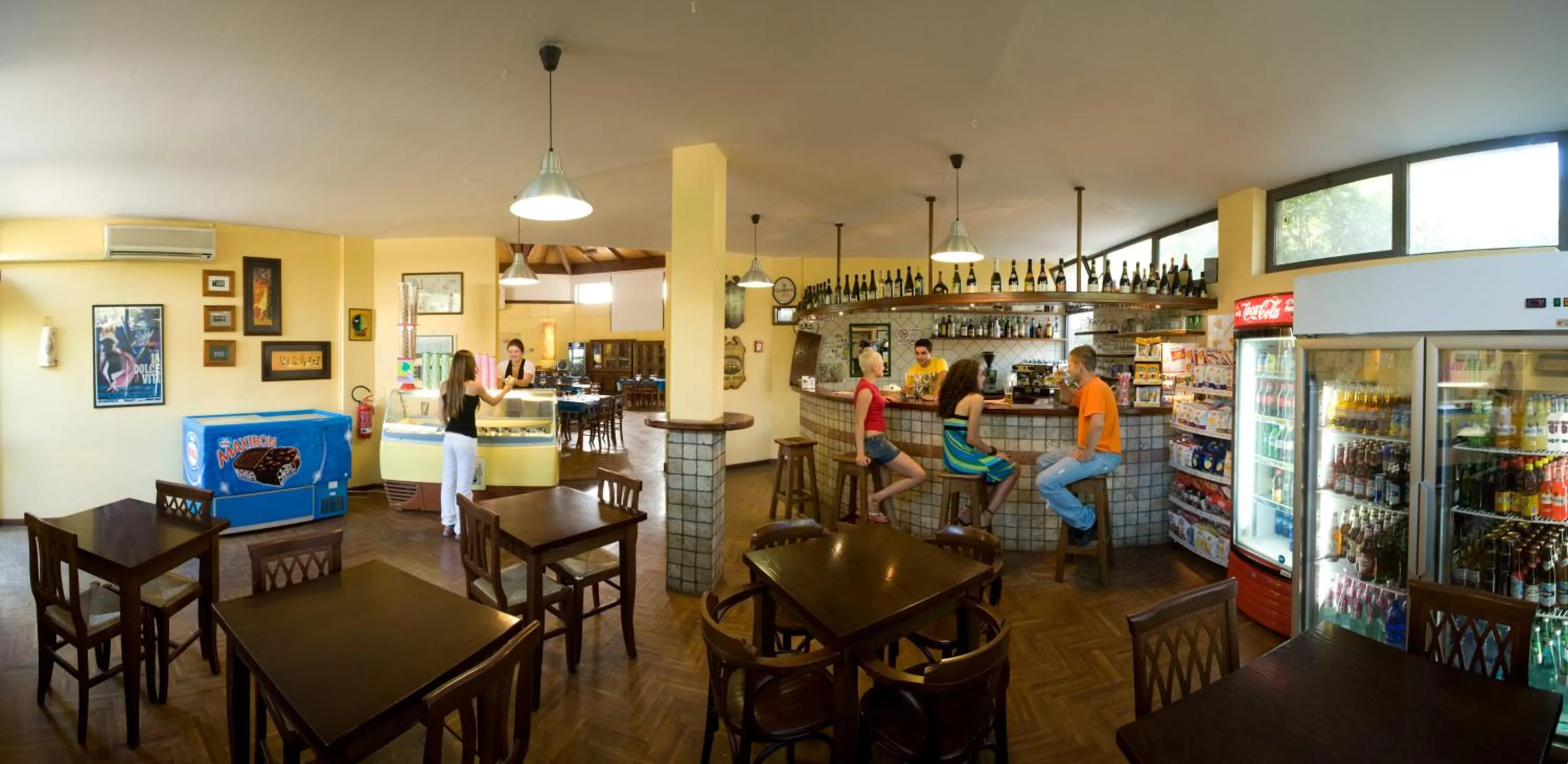 Restaurant/places to eat in hu I Pini village